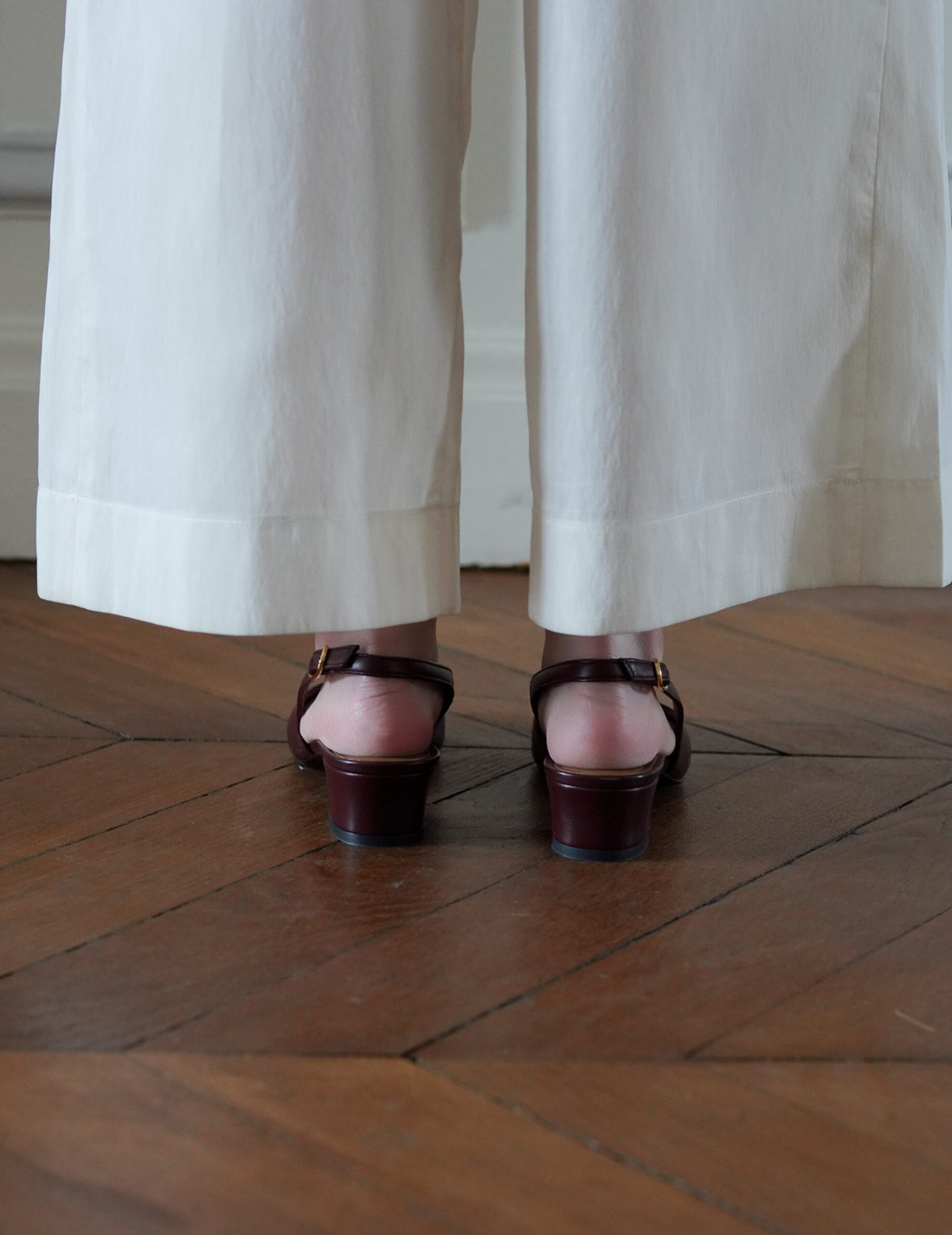 ANNE THOMAS | Anita Slingback Heels・Guiana