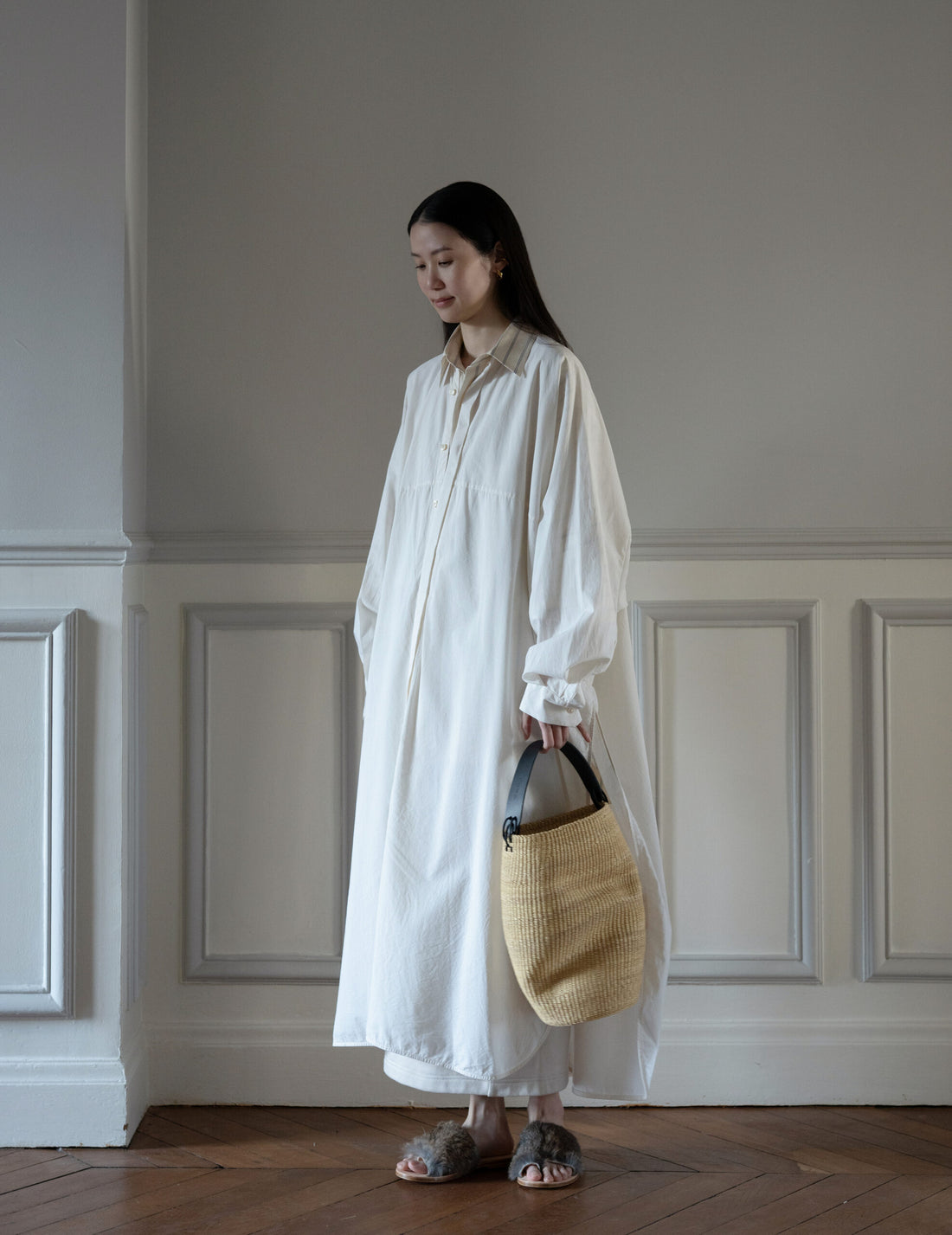 INES BRESSAND | Akamae Crumpled Woven Bag N.40・Black