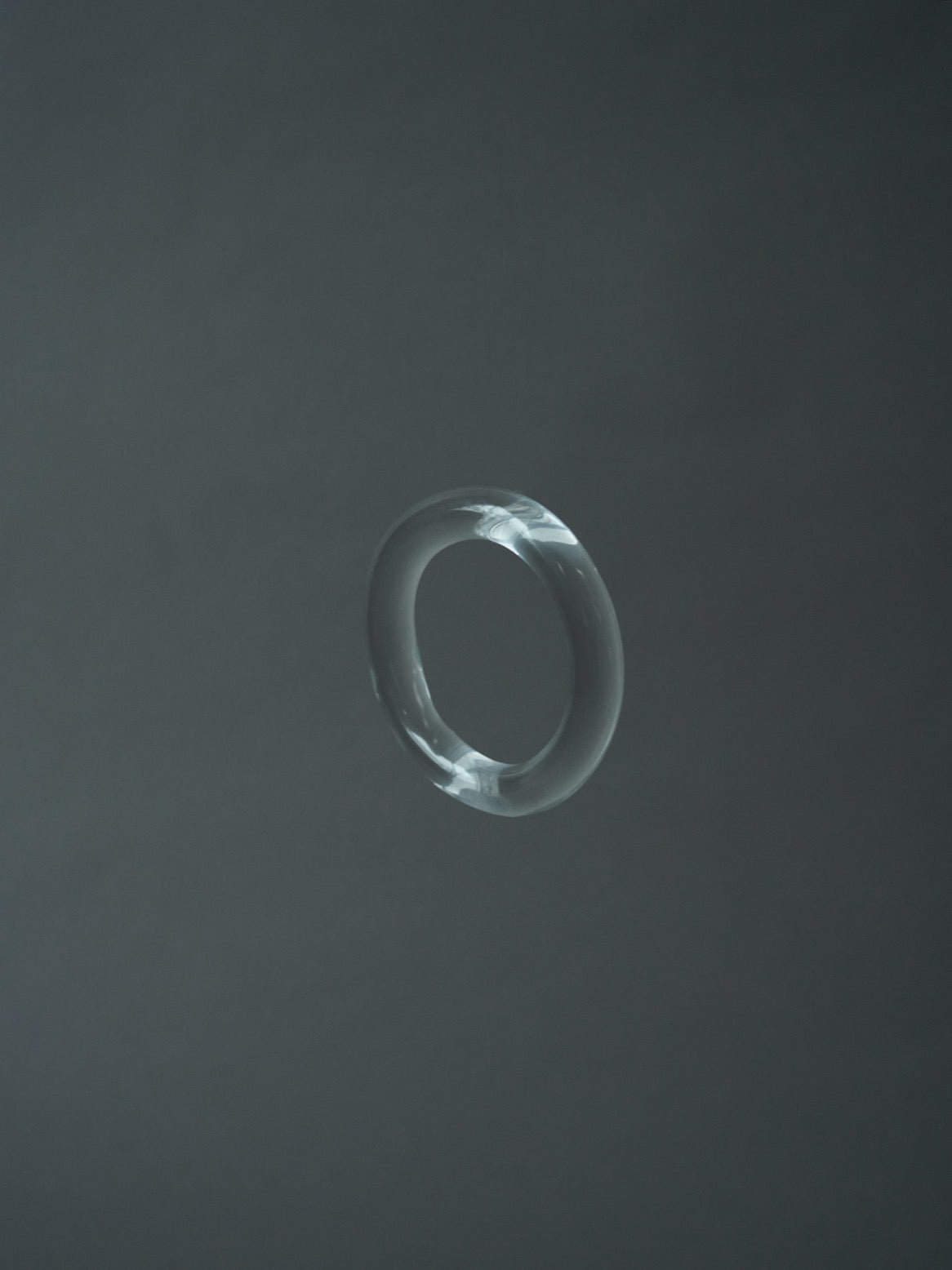 Glassy Tube Bangle・Clear