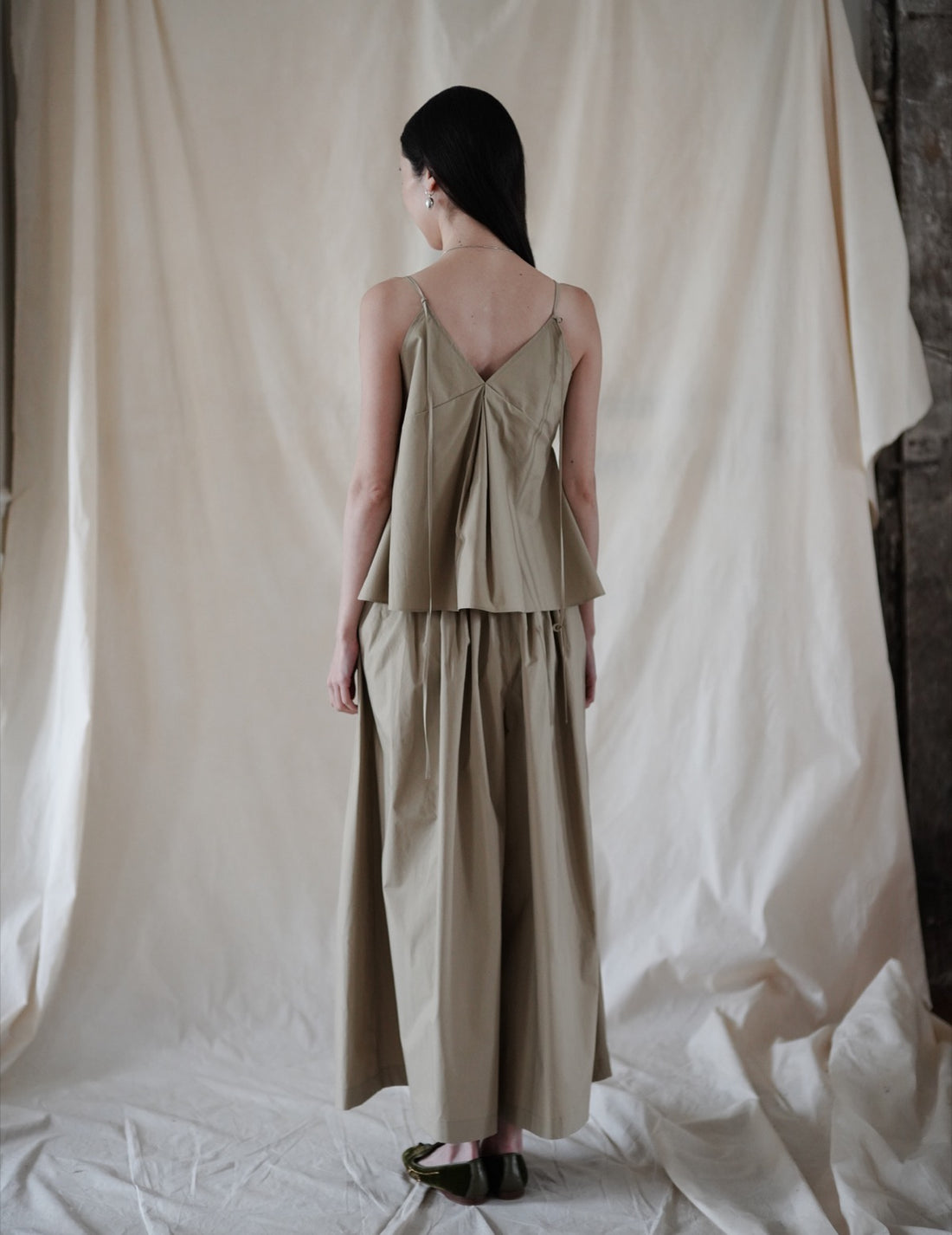 COTTON PLEATED CAMISOLE・BEIGE