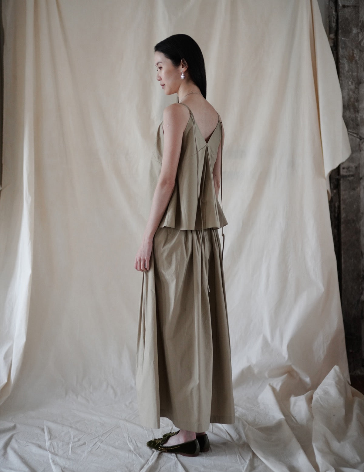 COTTON PLEATED CAMISOLE・BEIGE