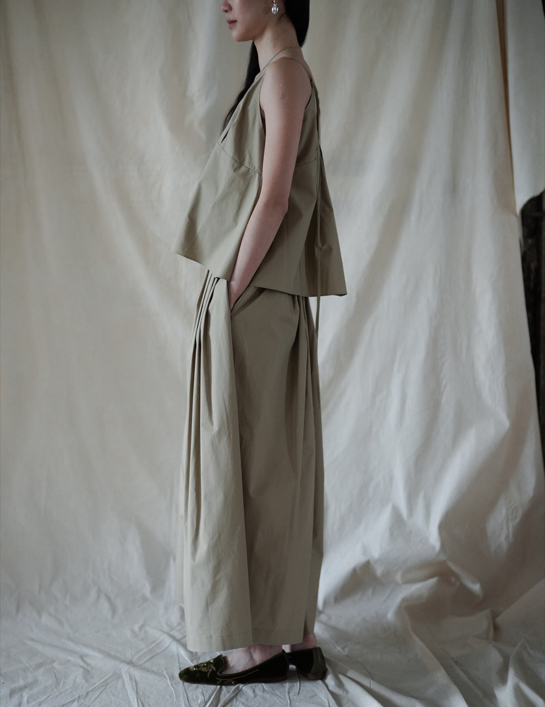 COTTON PLEATED CAMISOLE・BEIGE