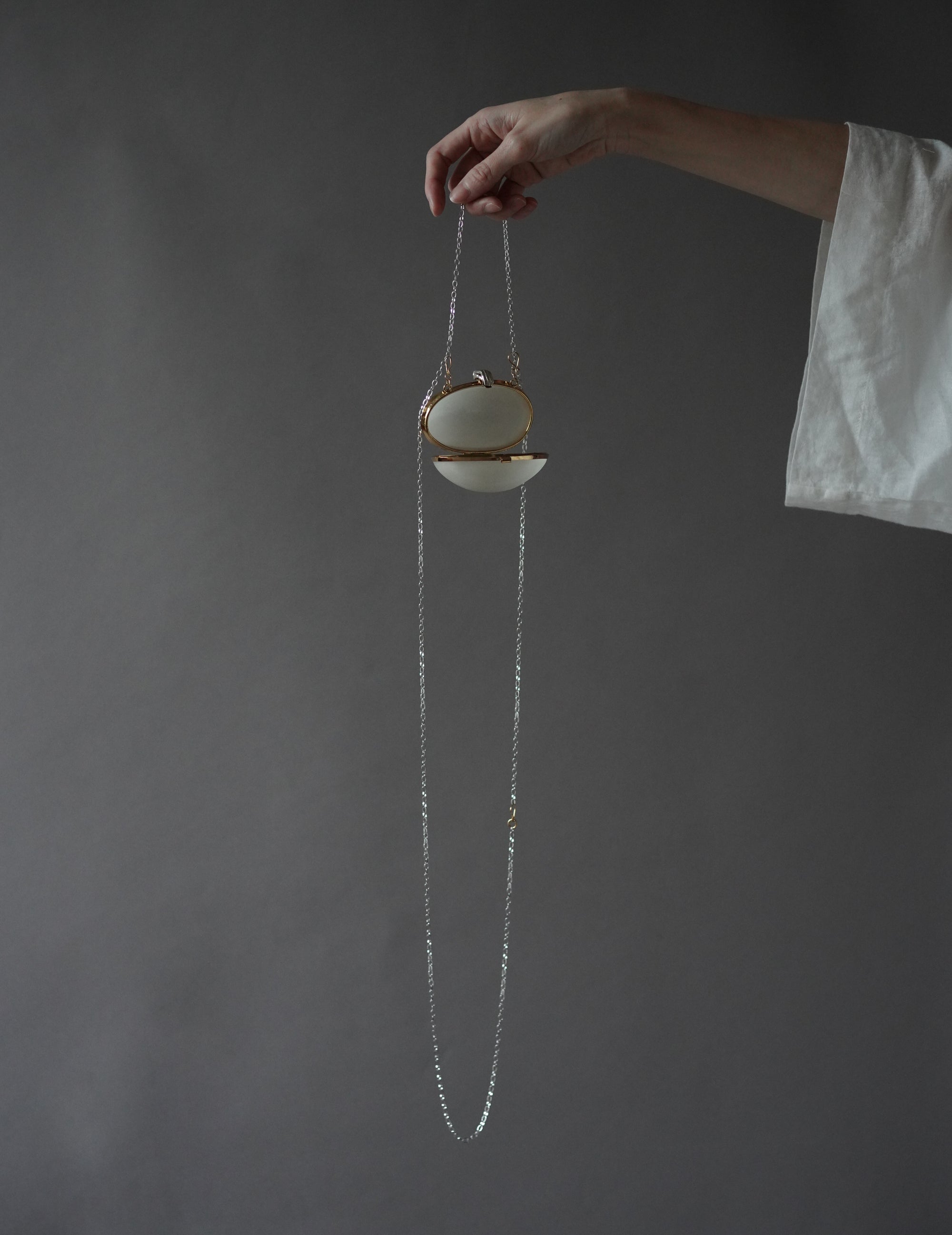 Limosnera Box Pendant Necklace