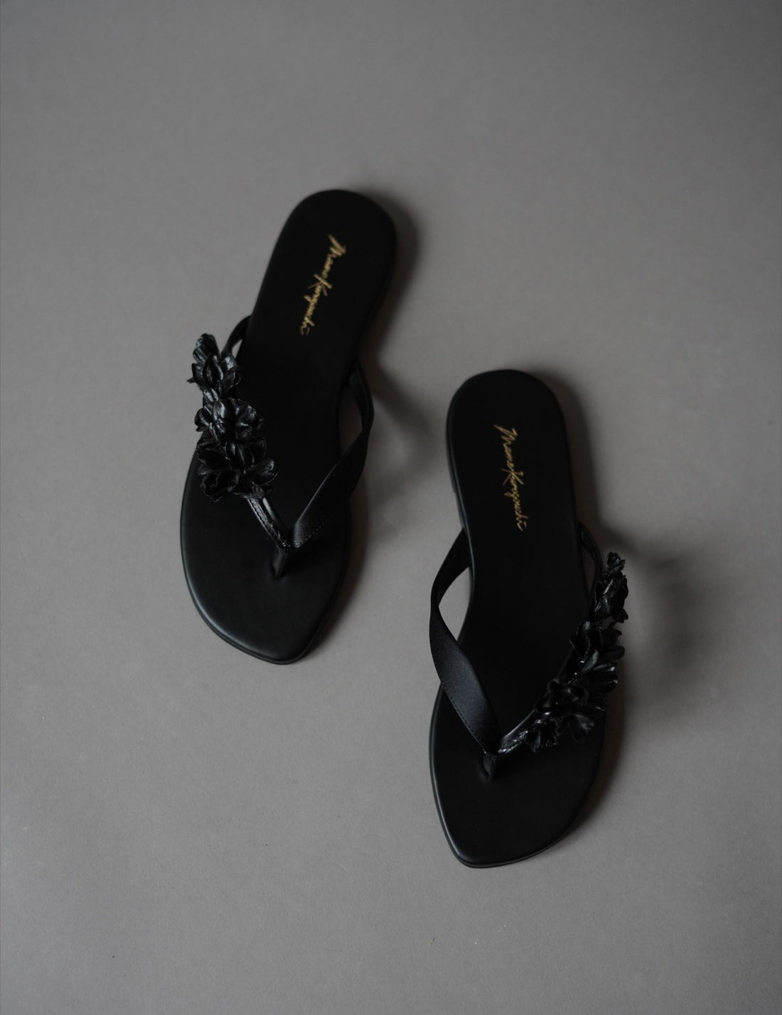 Floral Motif Sandals・Black