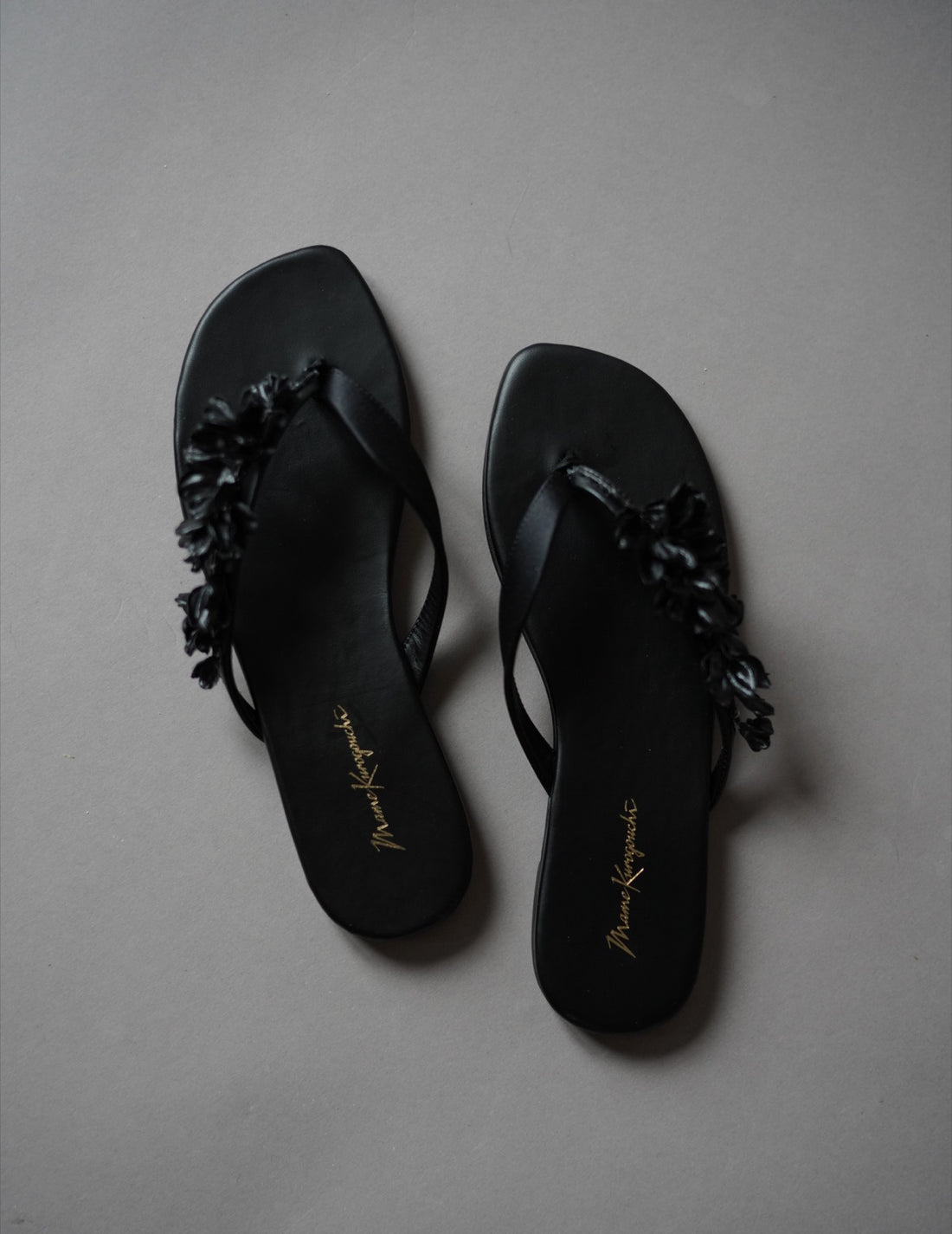 Floral Motif Sandals・Black