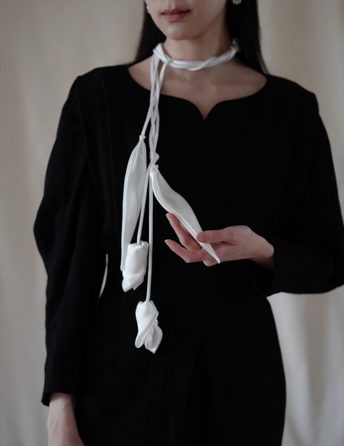 Floral Motif Silk Belt・White