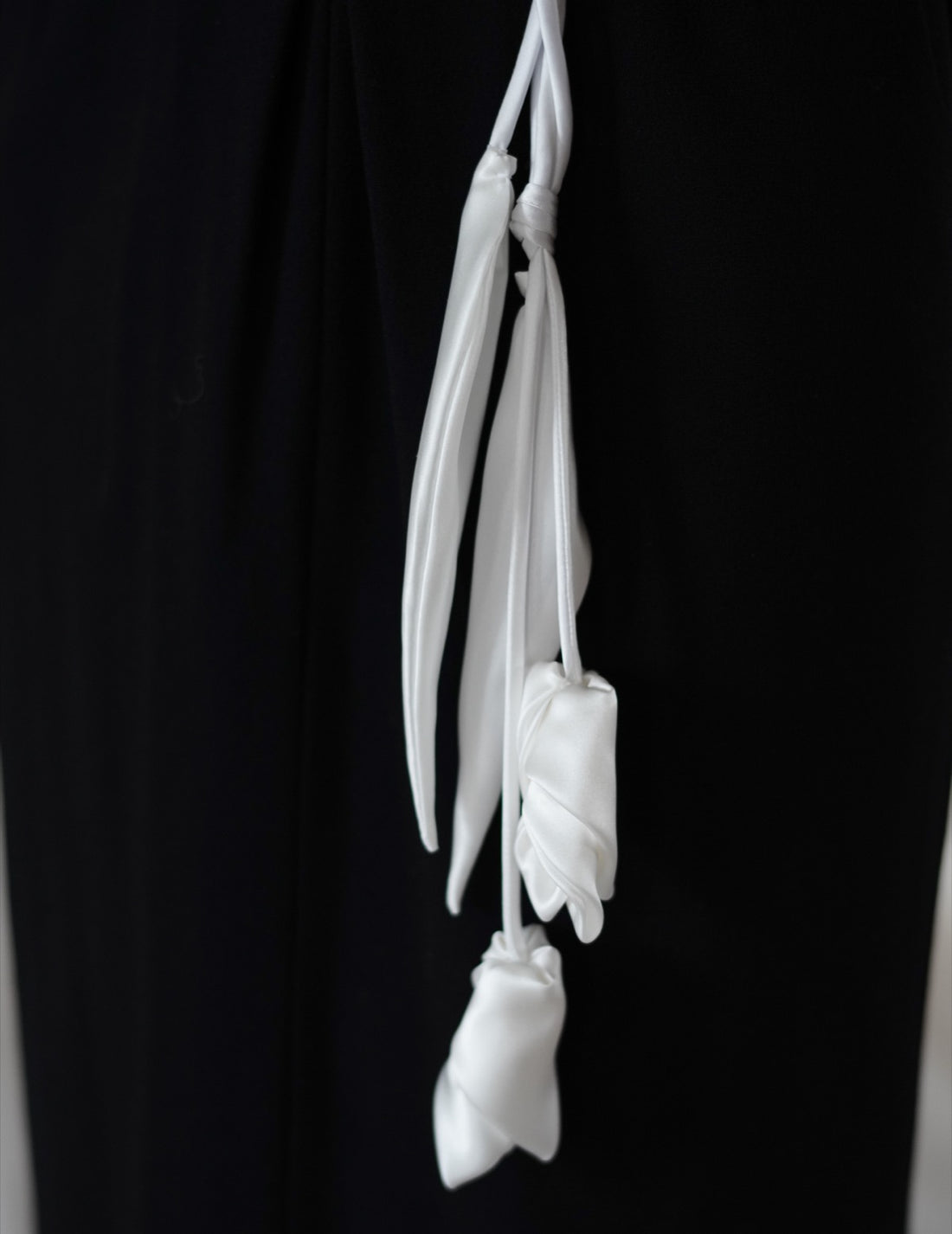 Floral Motif Silk Belt・White