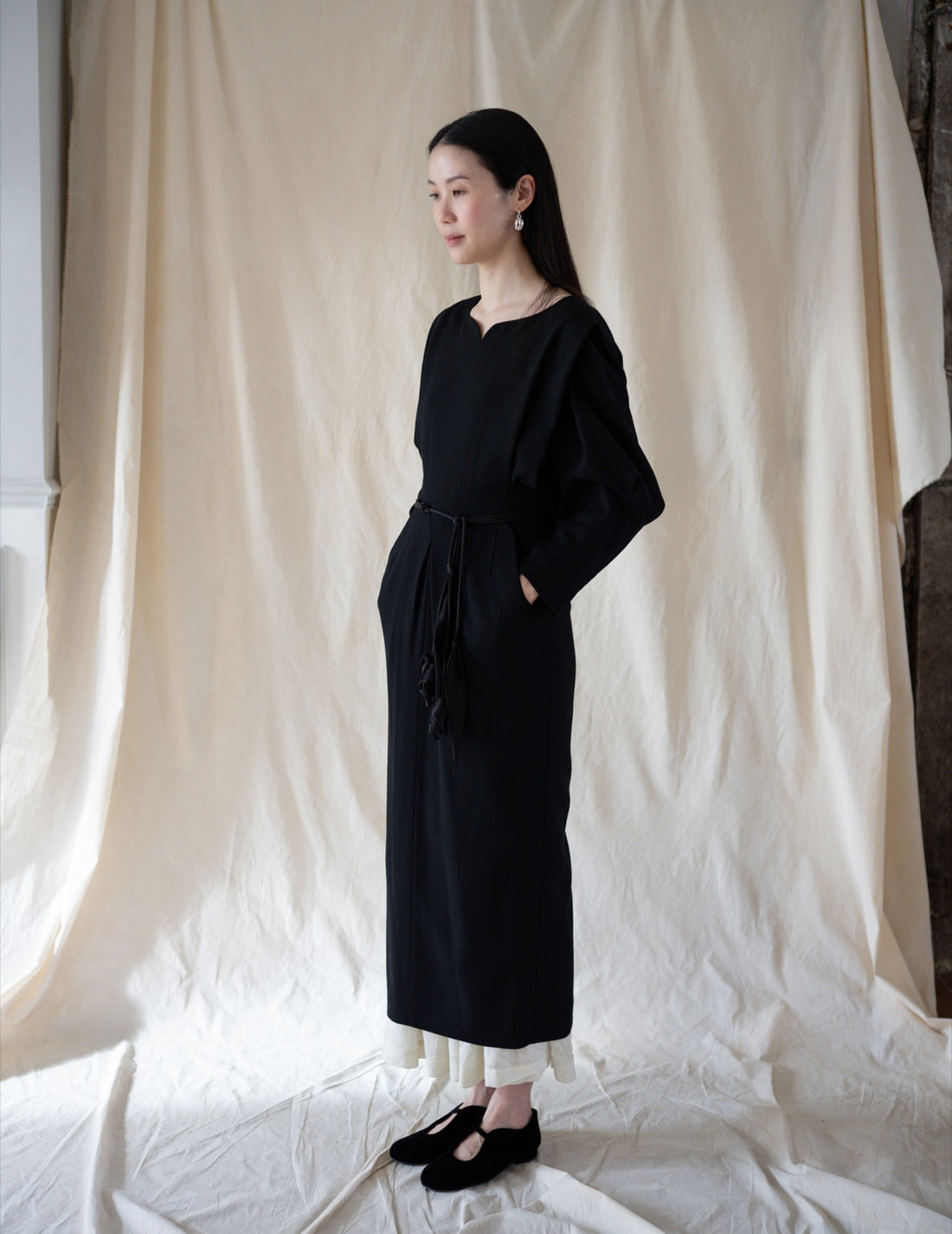 Floral Motif Silk Belt · Black