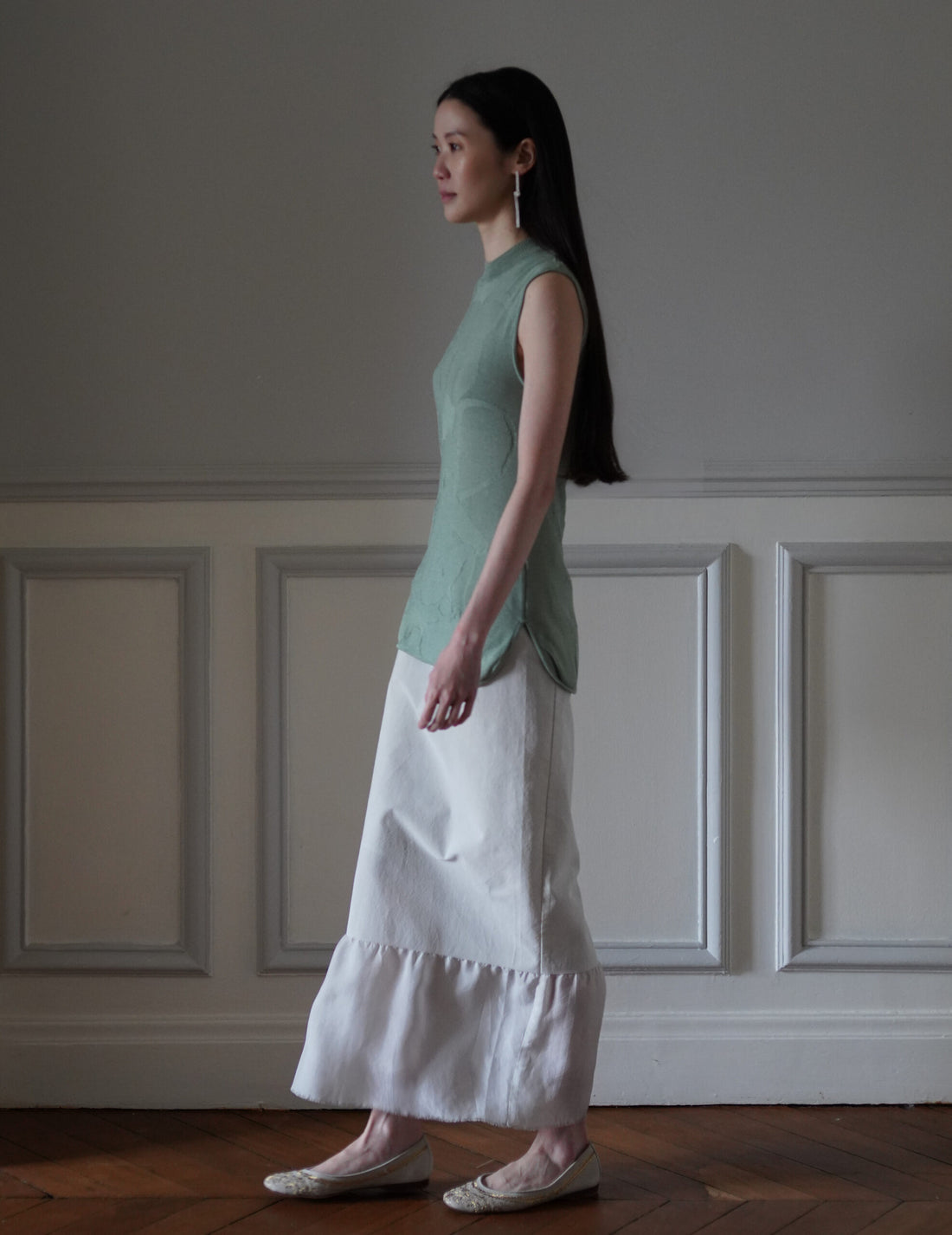 Mame Kurogouchi  |  Woman Figure Sleeveless Knitted Top・Lake Green (Exclusive Color)