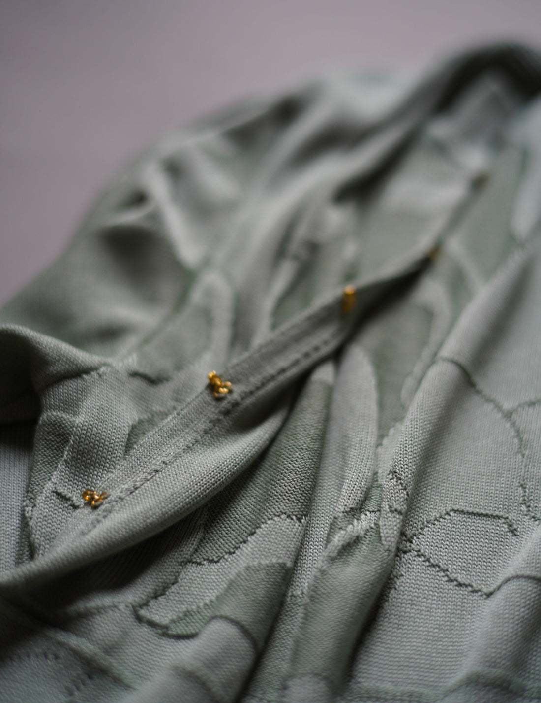 Mame Kurogouchi  | Woman Figure Knitted Cardigan・Lake Green (Exclusive Color)