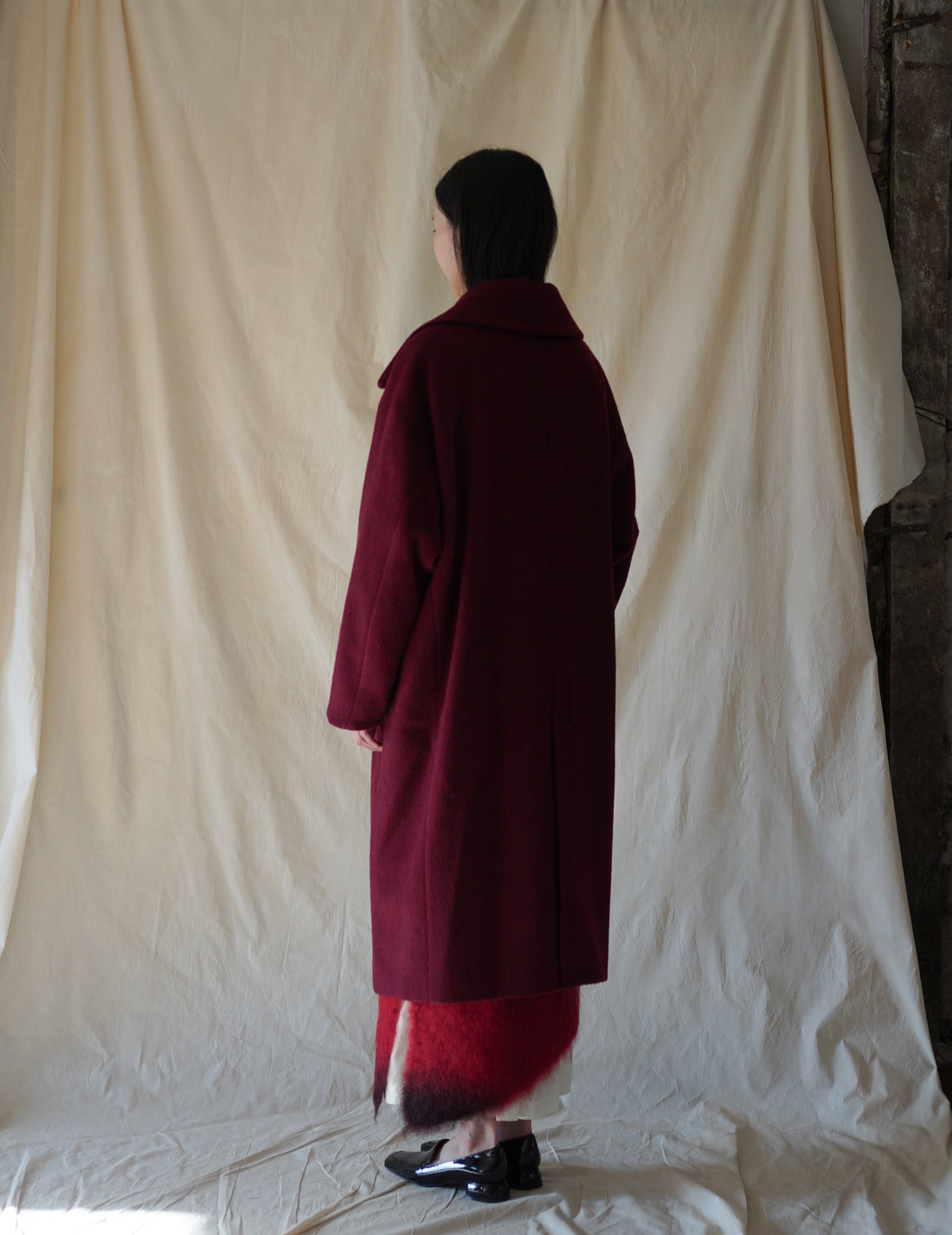 Mame Kurogouchi | Wool Arupaka Long Coat · Bordeaux