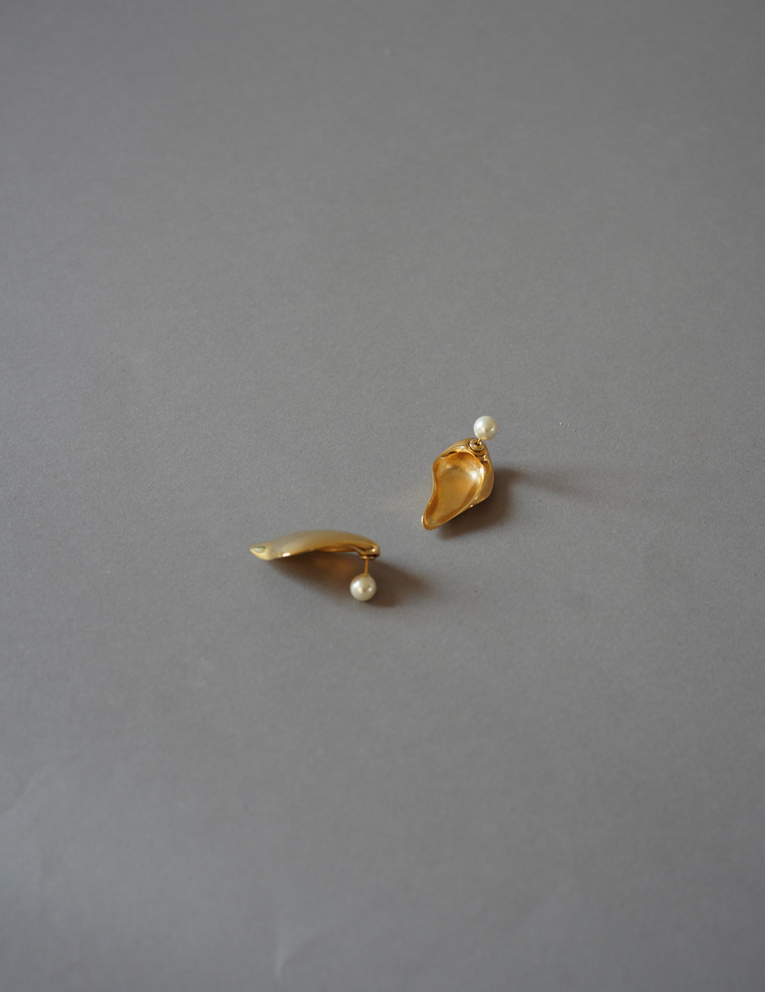 Organic Motif Brass Earrings · Gold
