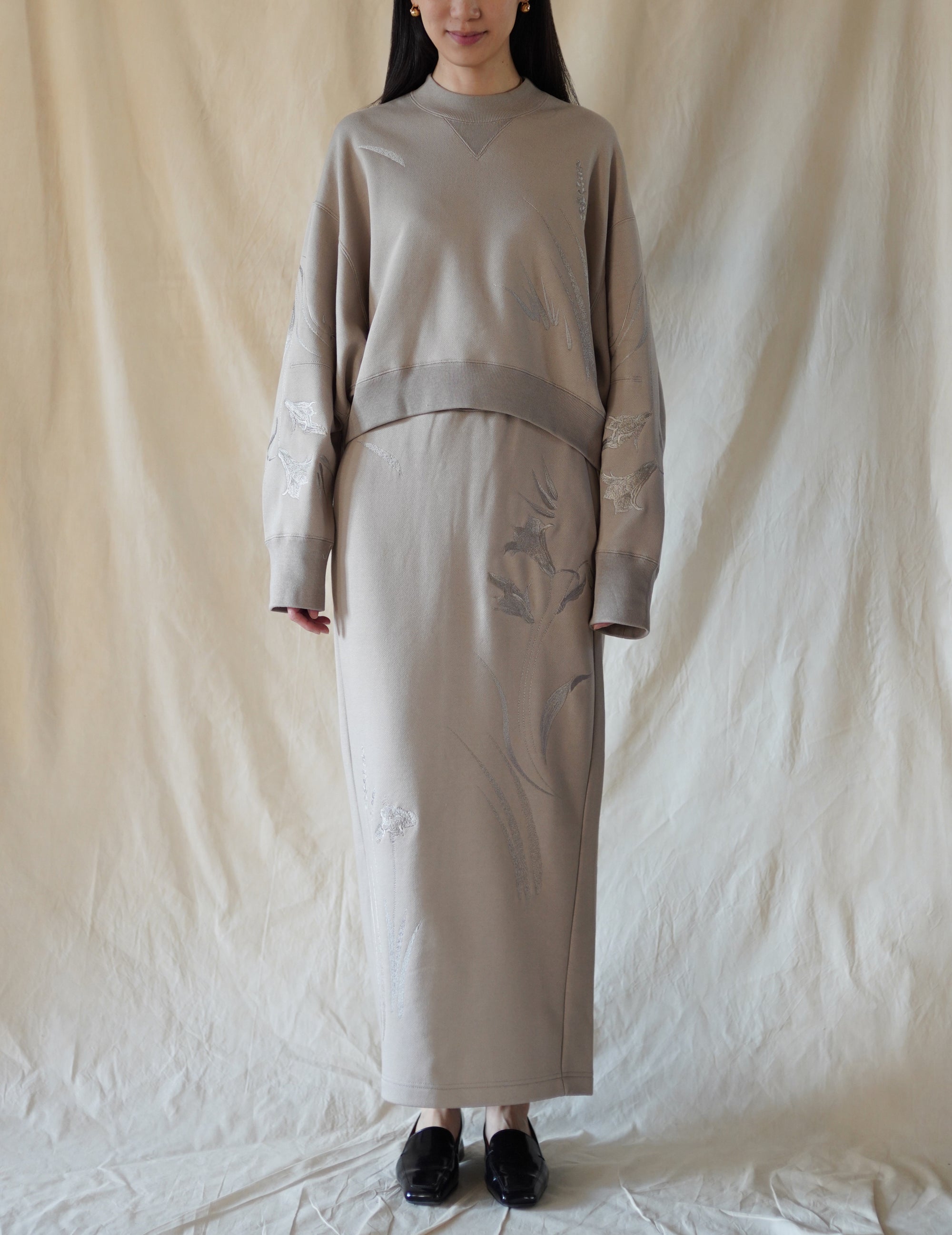 Mame Kurogouchi | Floral Motif Embroidered Sweater Skirt · Beige