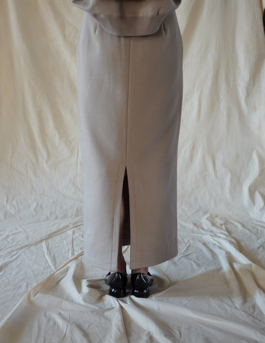 Mame Kurogouchi | Floral Motif Embroidered Sweater Skirt · Beige