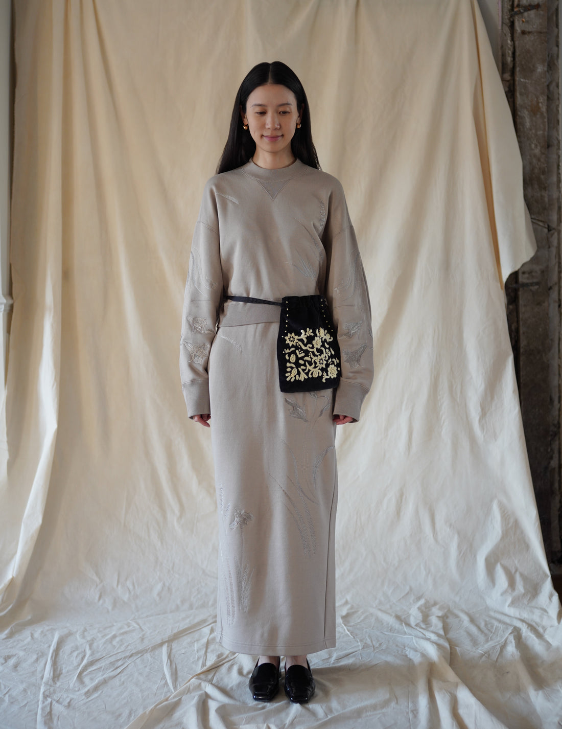 Mame Kurogouchi | Floral Motif Embroidered Sweater Skirt · Beige