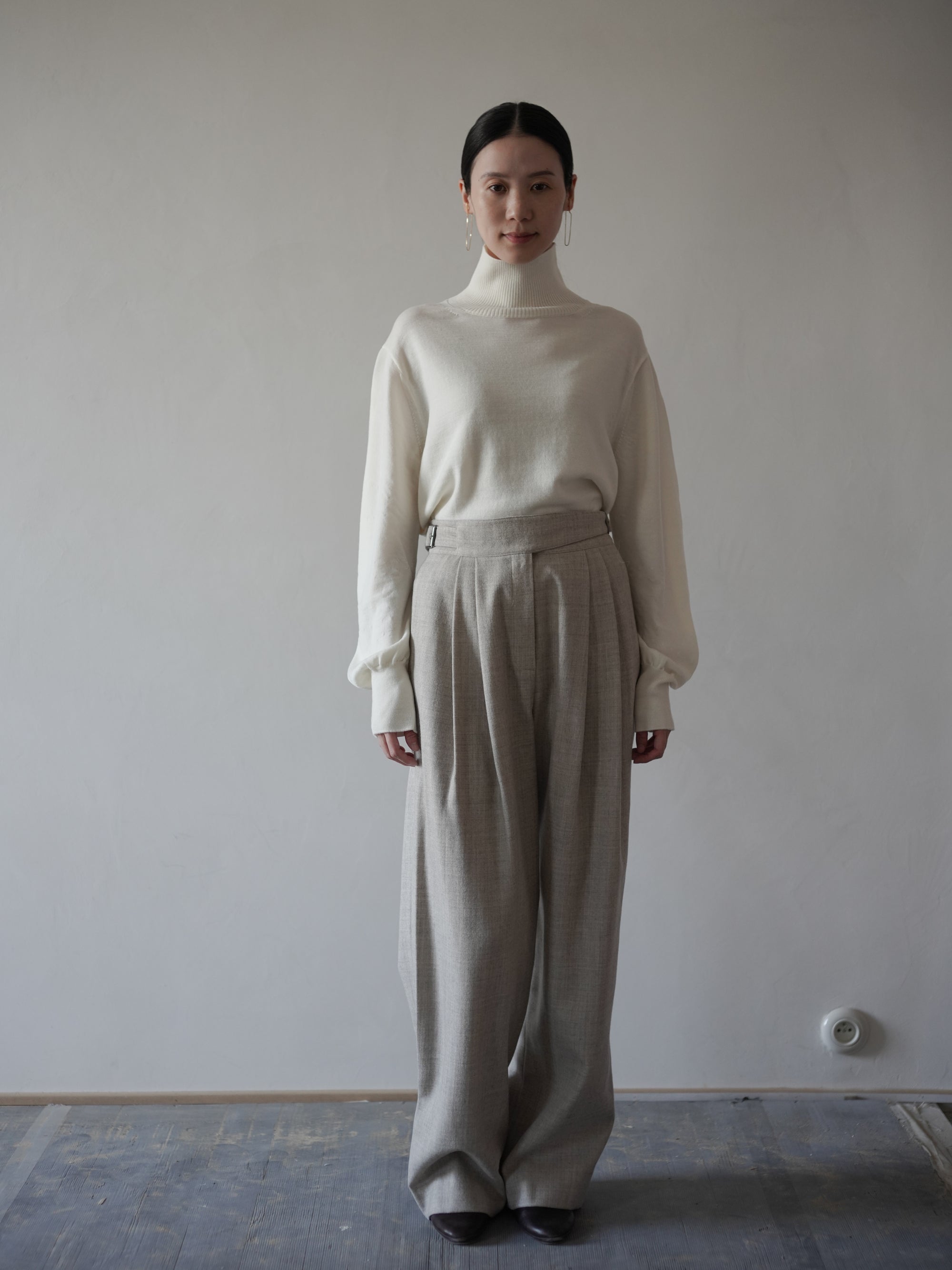 UNSHRINKABLE WOOL High Neck Knit Top・Ecru