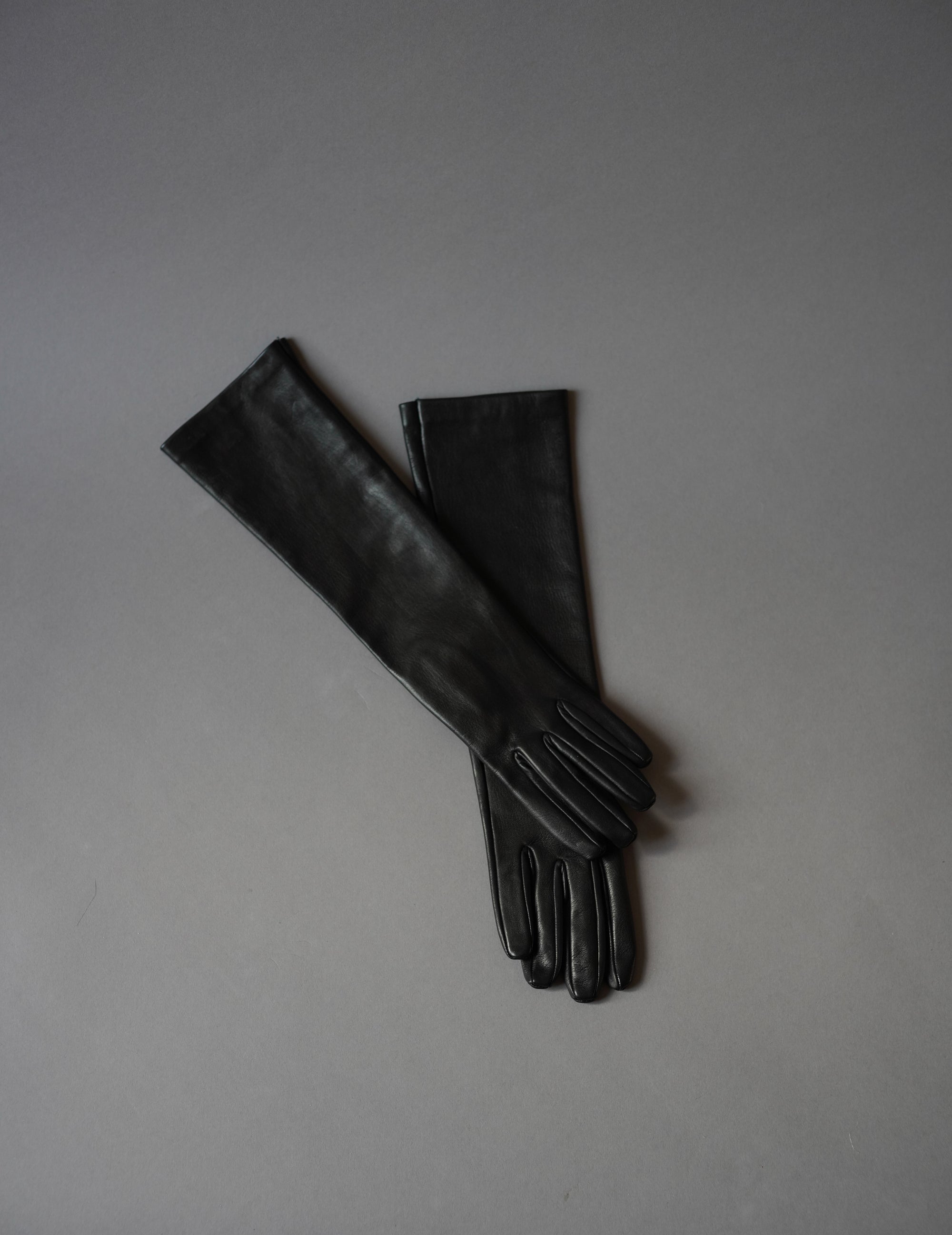 Connie Long Gloves - BLACK