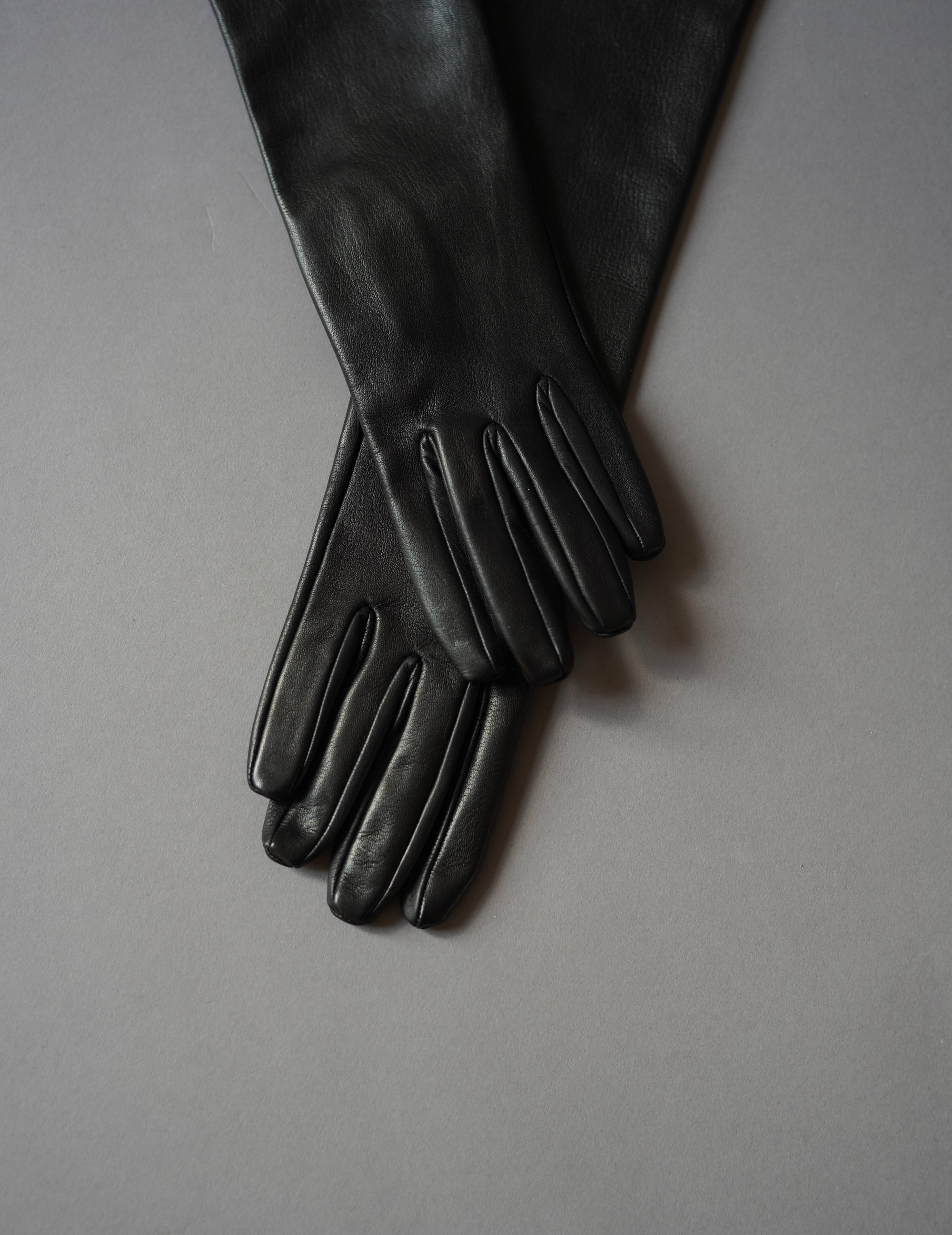 Connie Long Gloves - BLACK