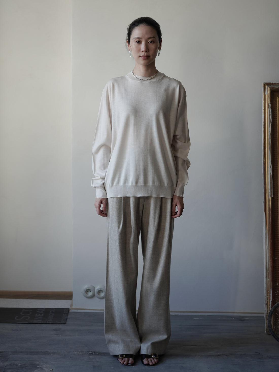 18-Gauge Merino Essential Crewneck・White