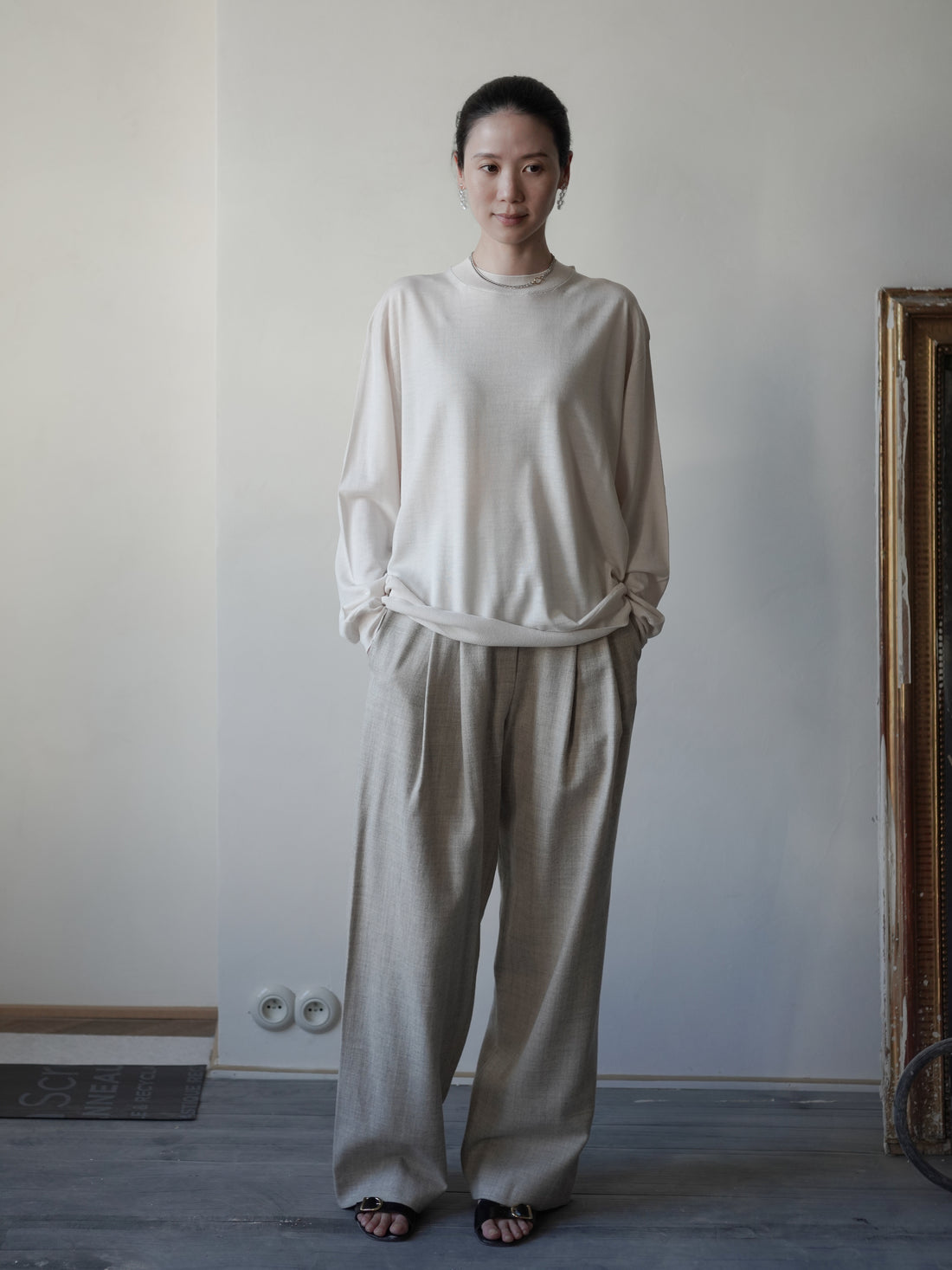18-Gauge Merino Essential Crewneck・White