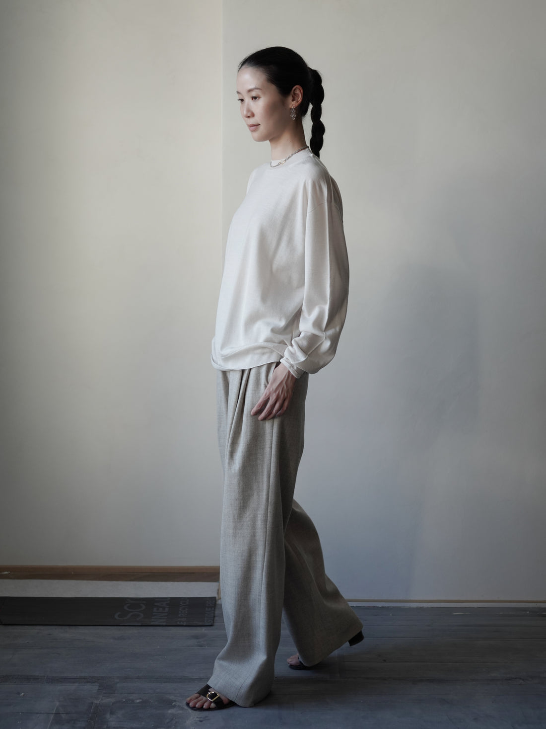 18-Gauge Merino Essential Crewneck・White