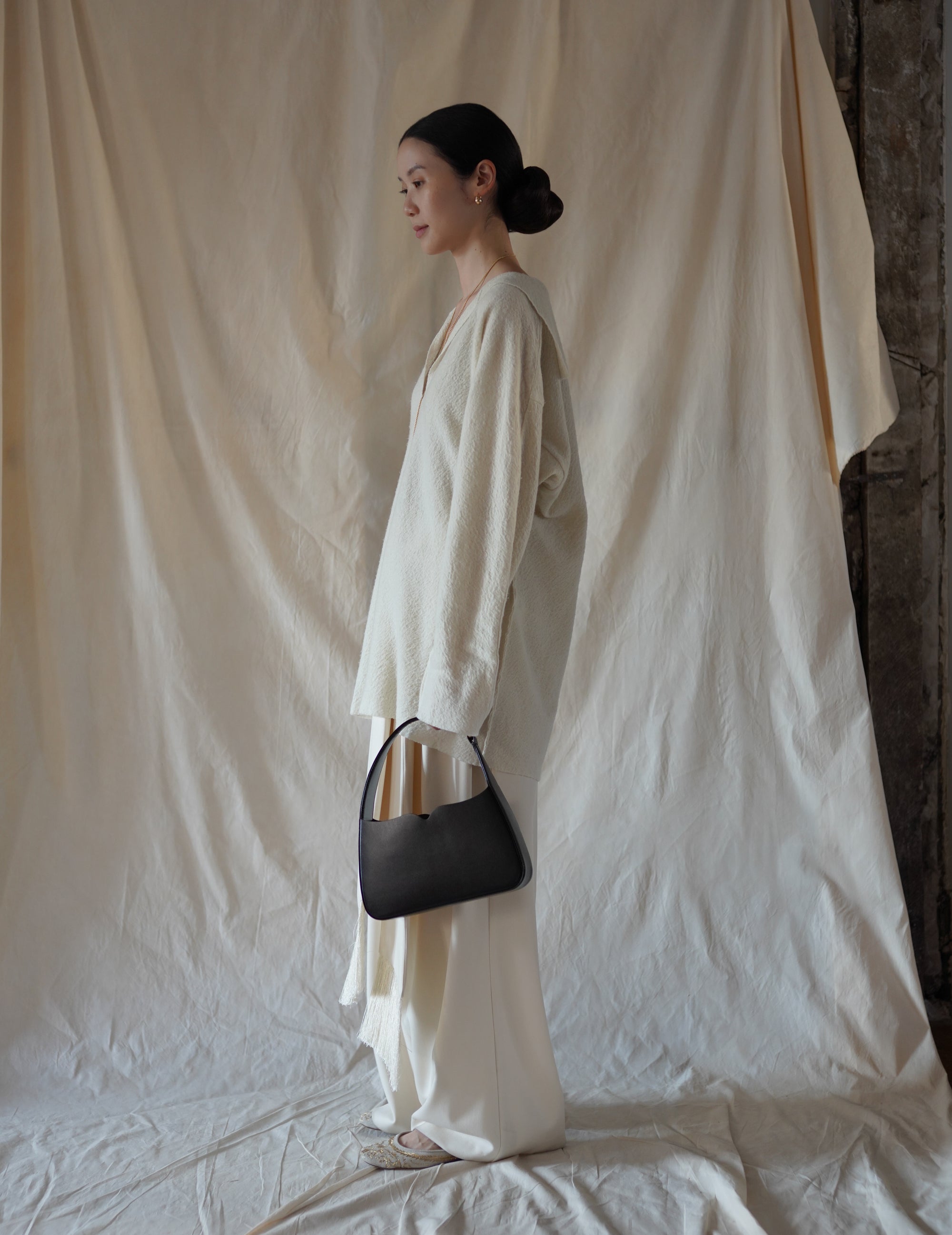 Cow Leather Handbag · Black