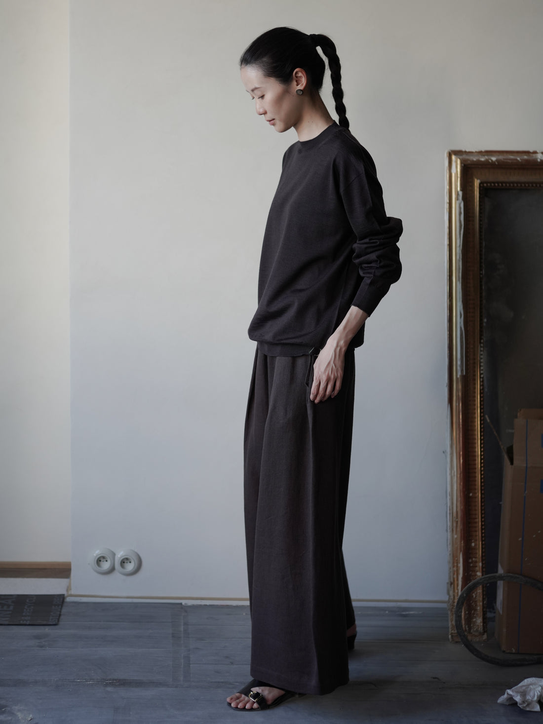 18-Gauge Merino Essential Crewneck・Dark Brown