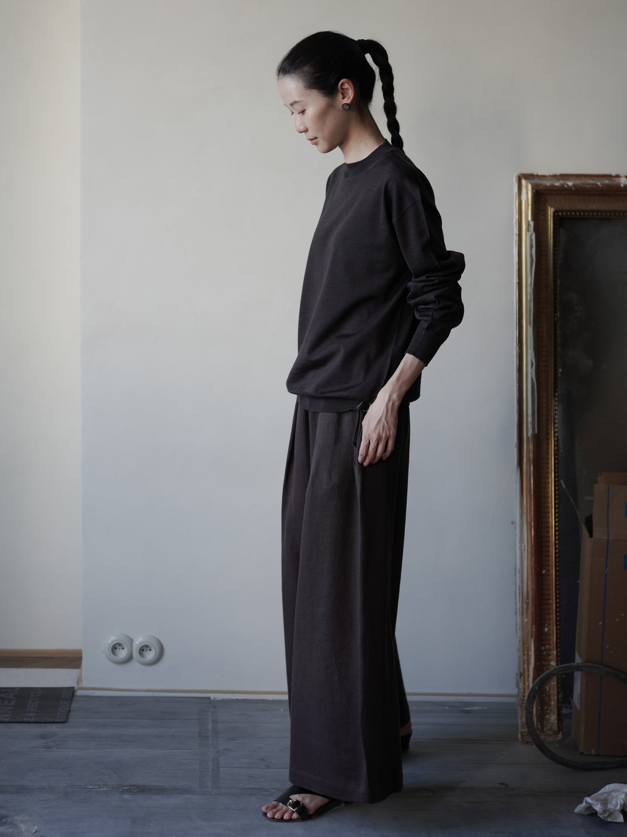 18-Gauge Merino Essential Crewneck・Dark Brown
