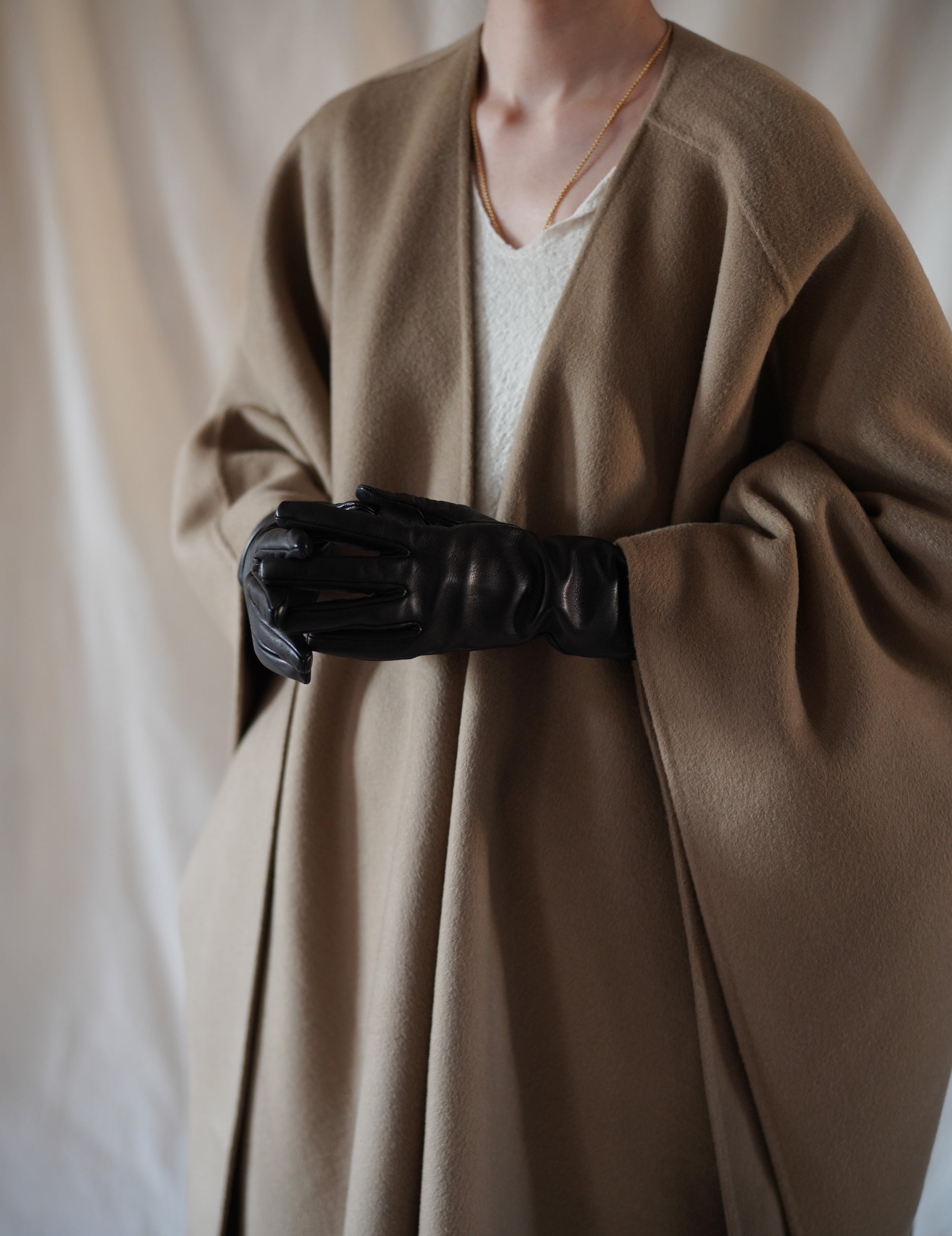 Connie Long Gloves - BLACK