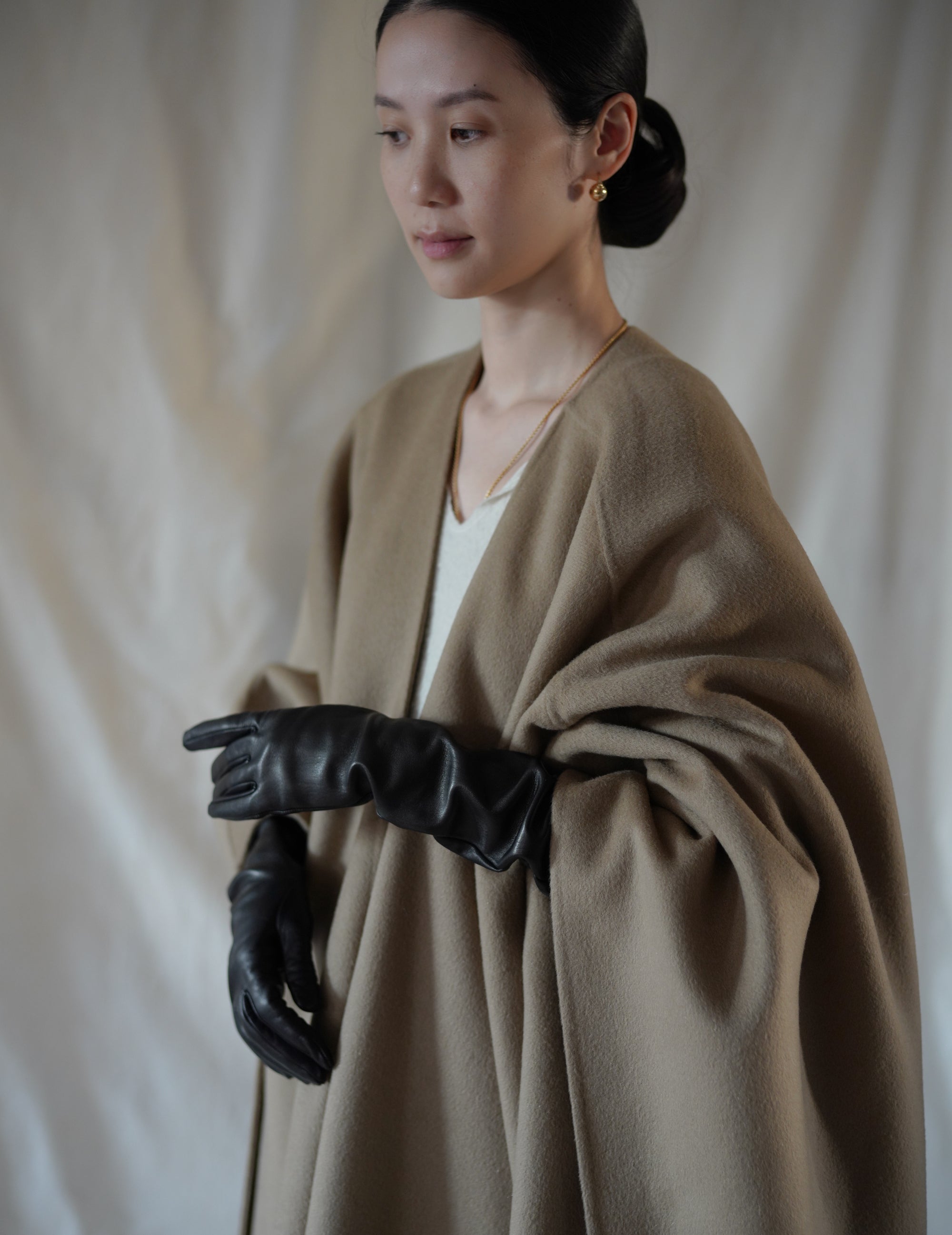 Connie Long Gloves - BLACK