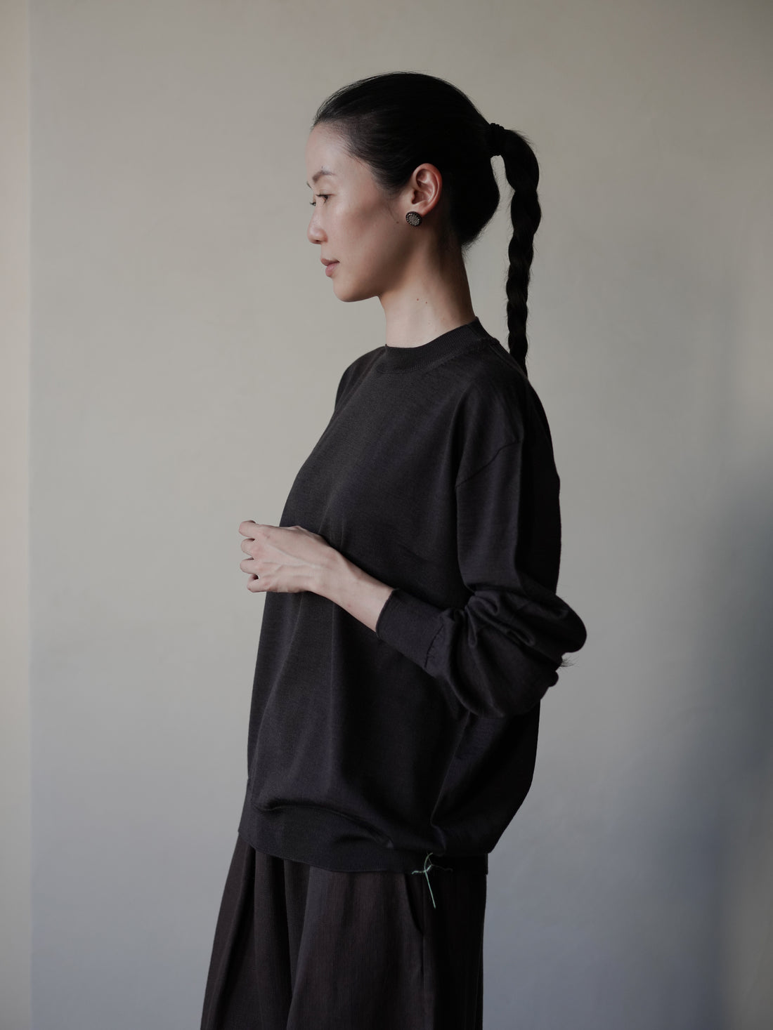 18-Gauge Merino Essential Crewneck・Dark Brown