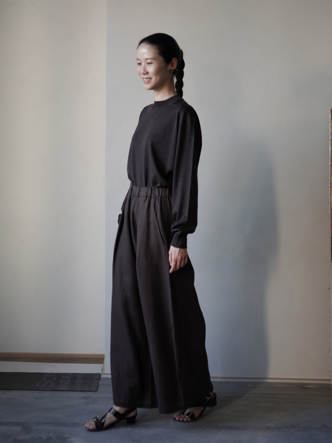 Mona Linen and Wool Trousers・Burgundy Brown