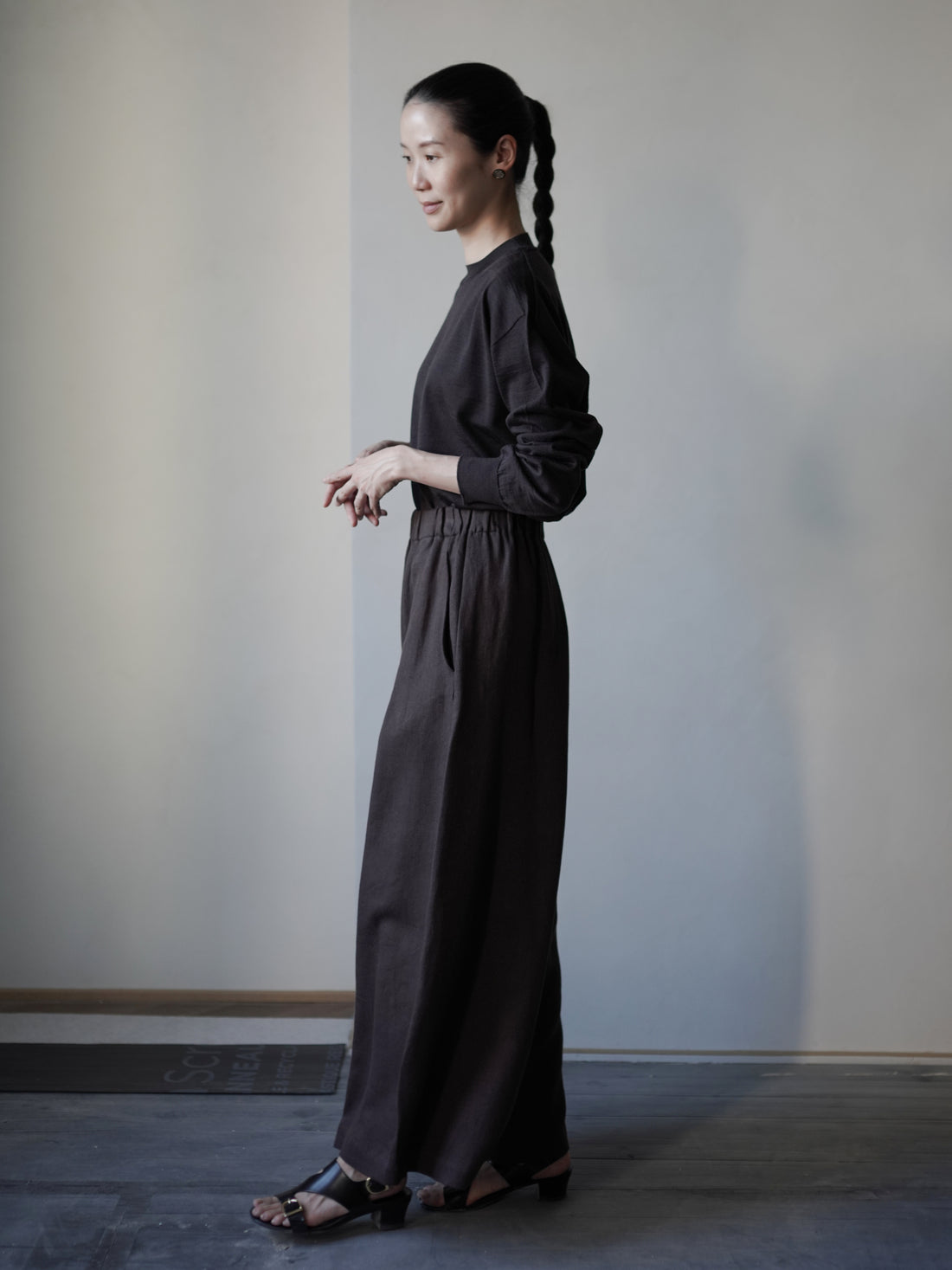 Mona Linen and Wool Trousers・Burgundy Brown