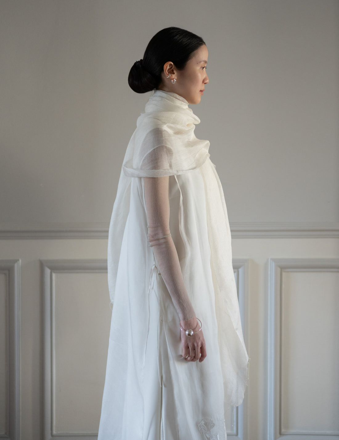 KHADI & CO | Silk Linen Blend Shawl・White