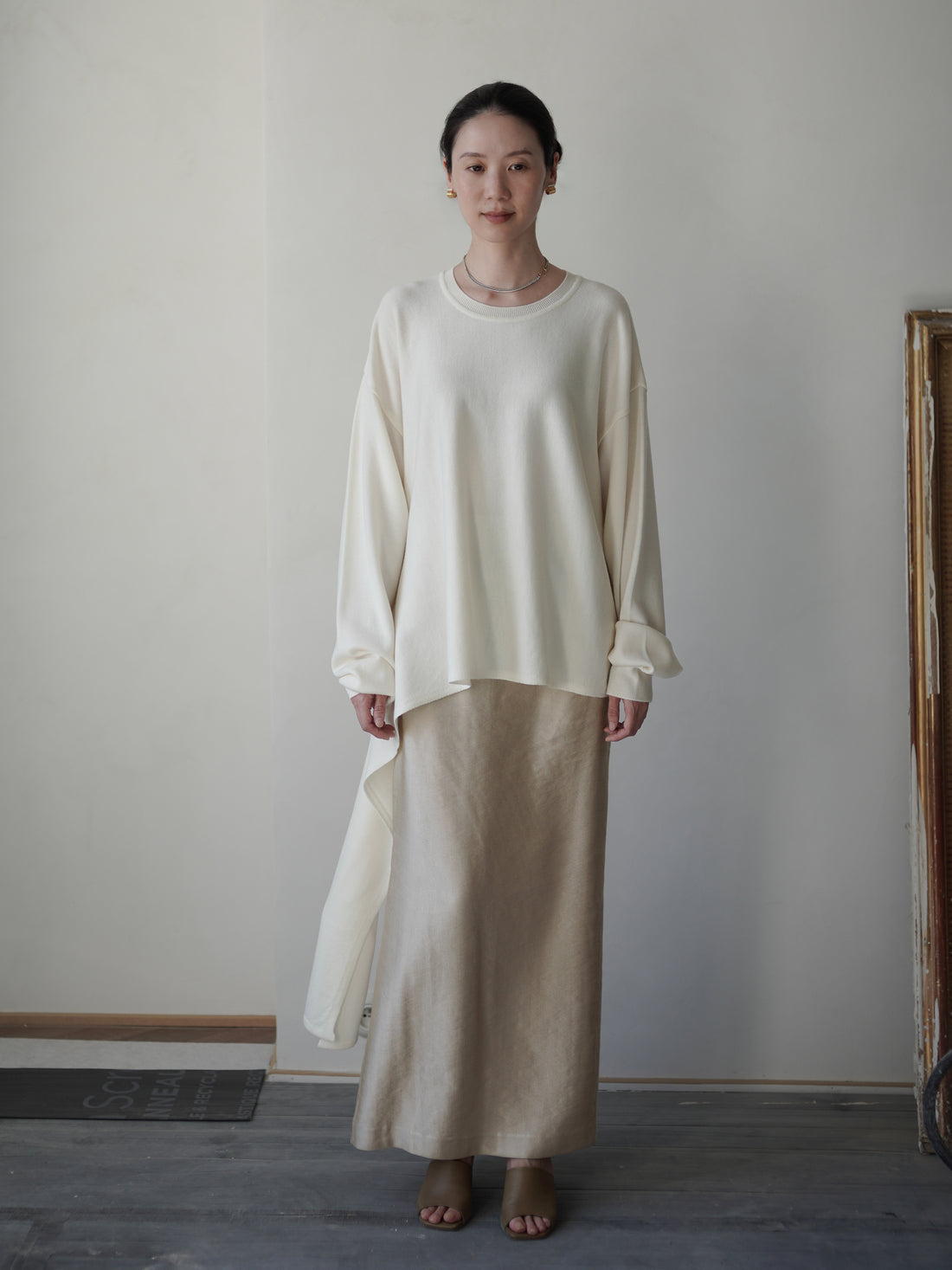 ANEMO SIDE TIE KN • IvoryANEMO SIDE TIE KNIT SWEATER・IVORY