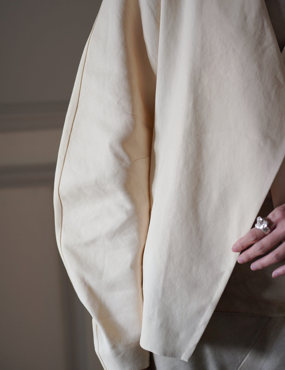 Veste asymétrique Organica ・Ivoire