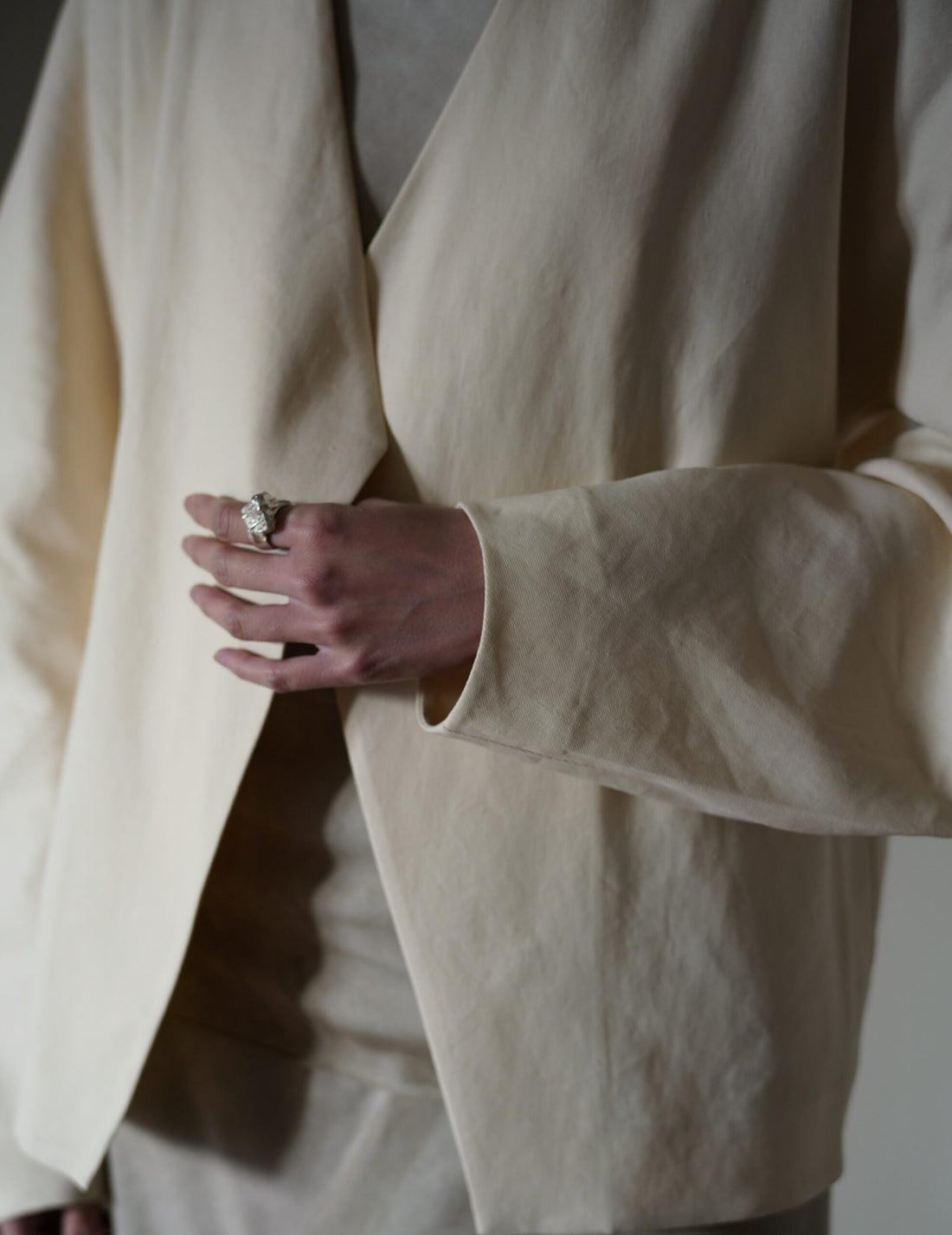 Veste asymétrique Organica ・Ivoire