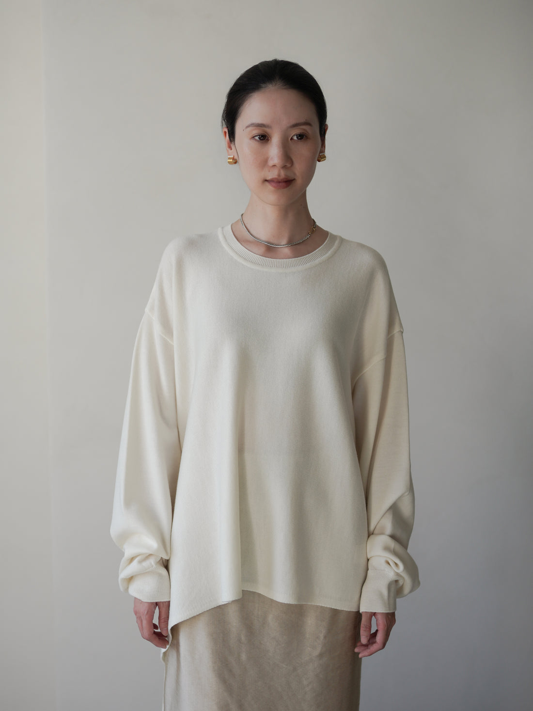 ANEMO SIDE TIE KN • IvoryANEMO SIDE TIE KNIT SWEATER・IVORY