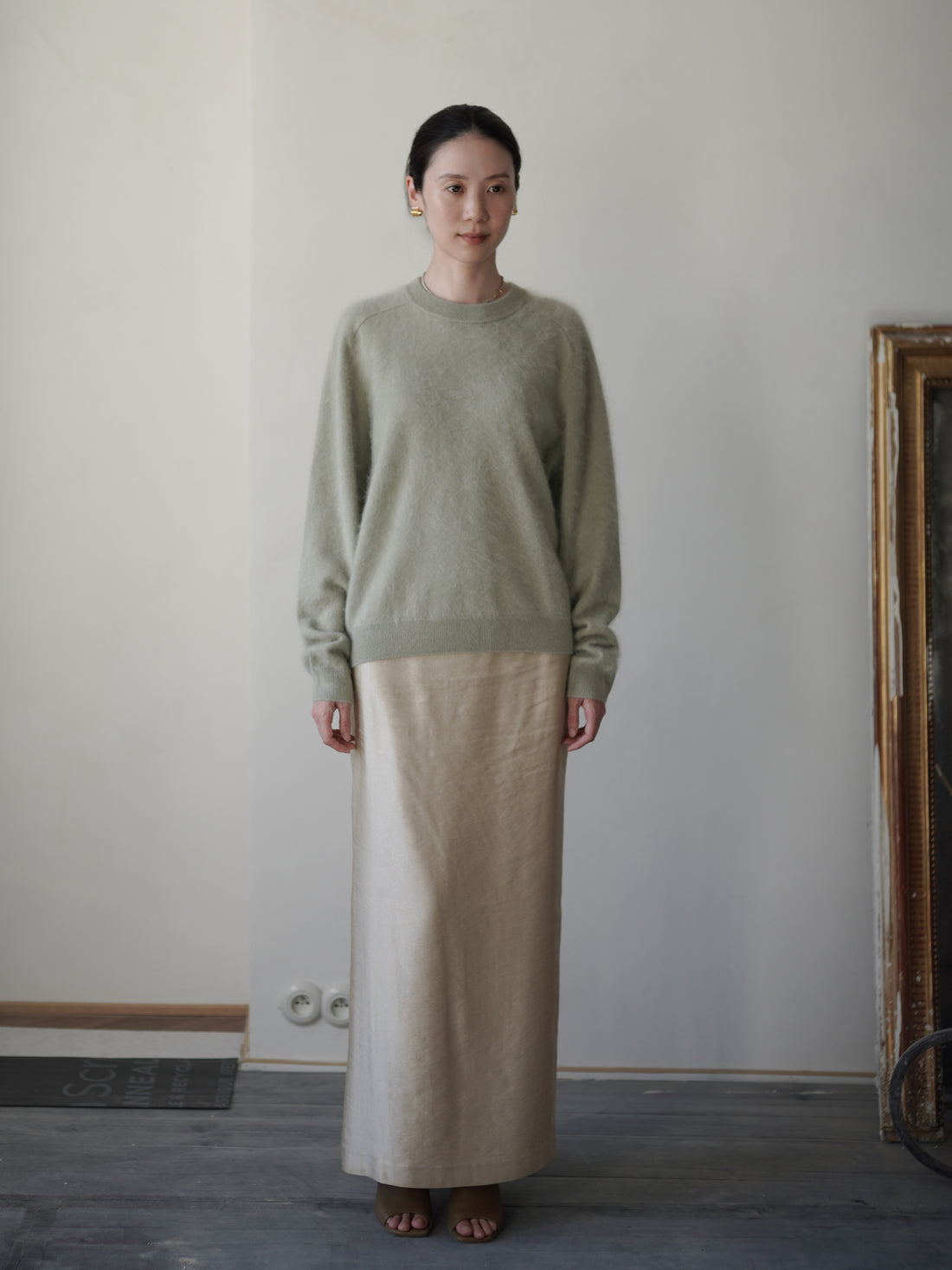 BRUSHED CASHMERE BLEND KNIT SWEATER • Sage Green
