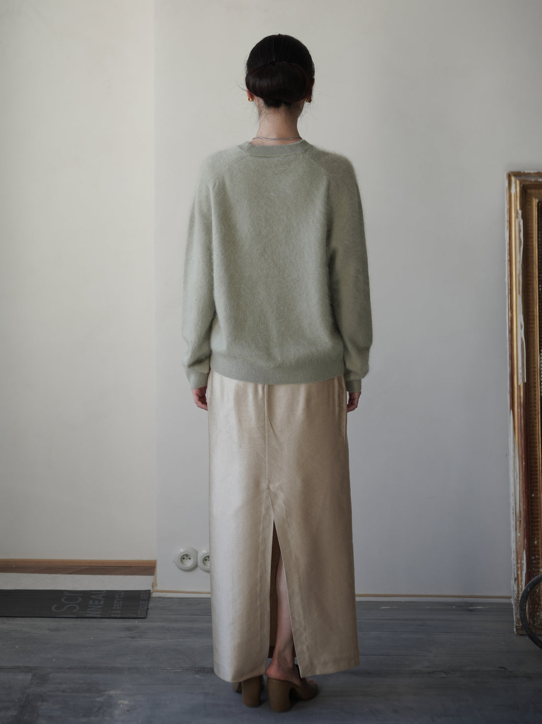 BRUSHED CASHMERE BLEND KNIT SWEATER • Sage Green
