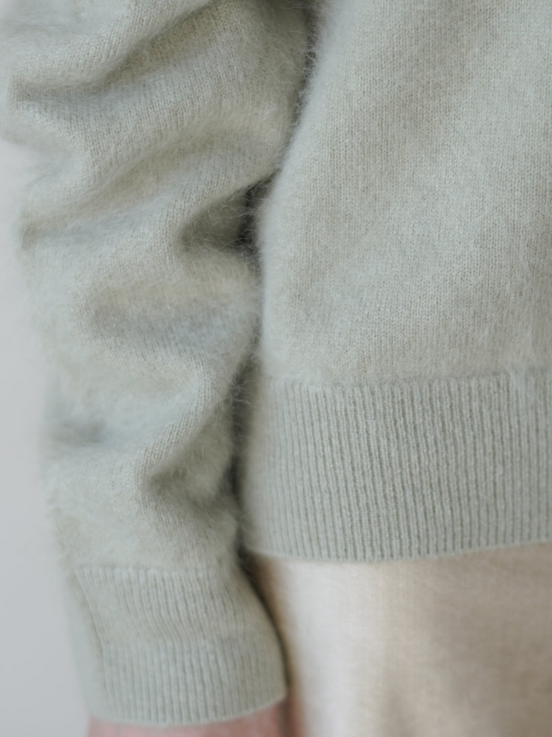 BRUSHED CASHMERE BLEND KNIT SWEATER • Sage Green