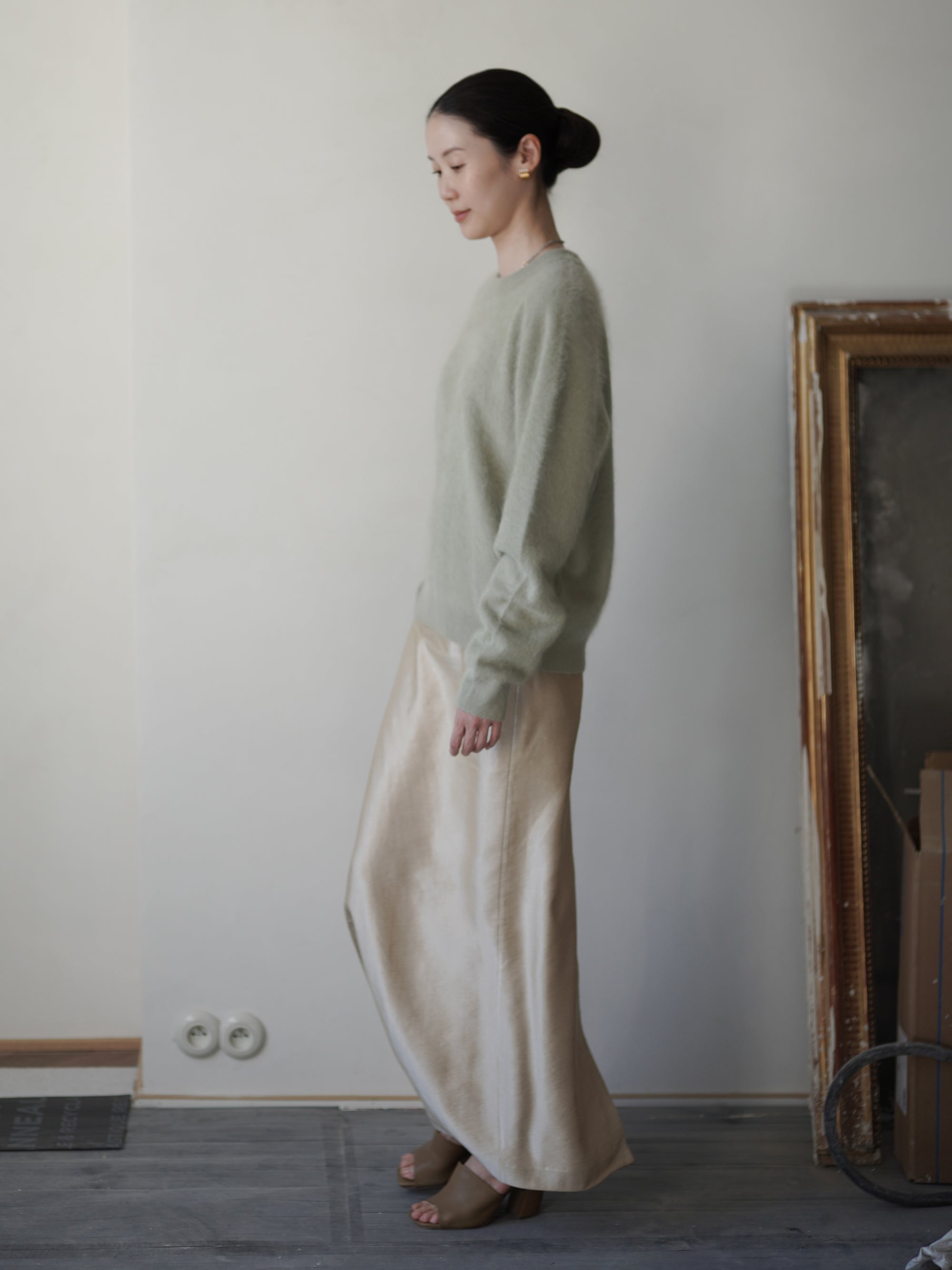 BRUSHED CASHMERE BLEND KNIT SWEATER • Sage Green