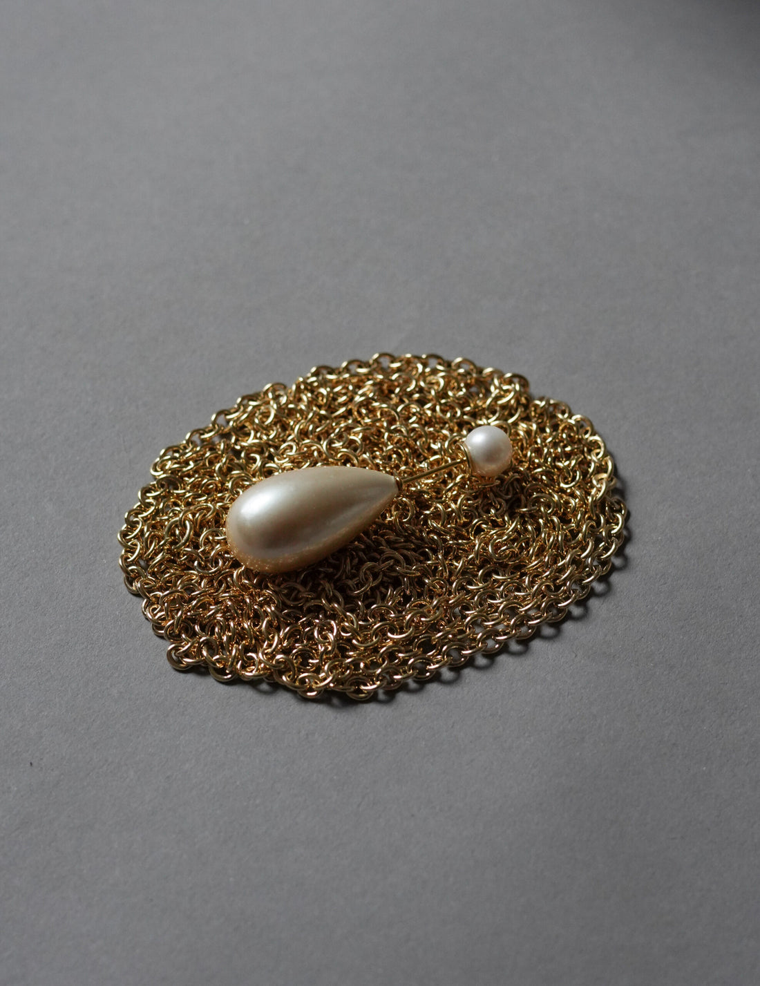 BEATRIZ PALACIOS | Pearl Body Chain