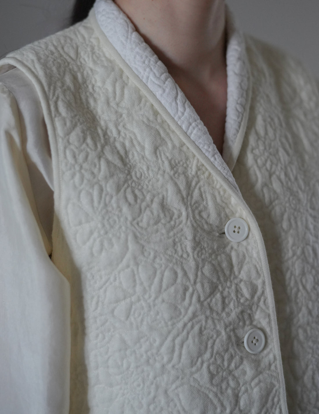 Rubia & Neel | ORLANDO Quilted Waistcoat・Quilted Ivory