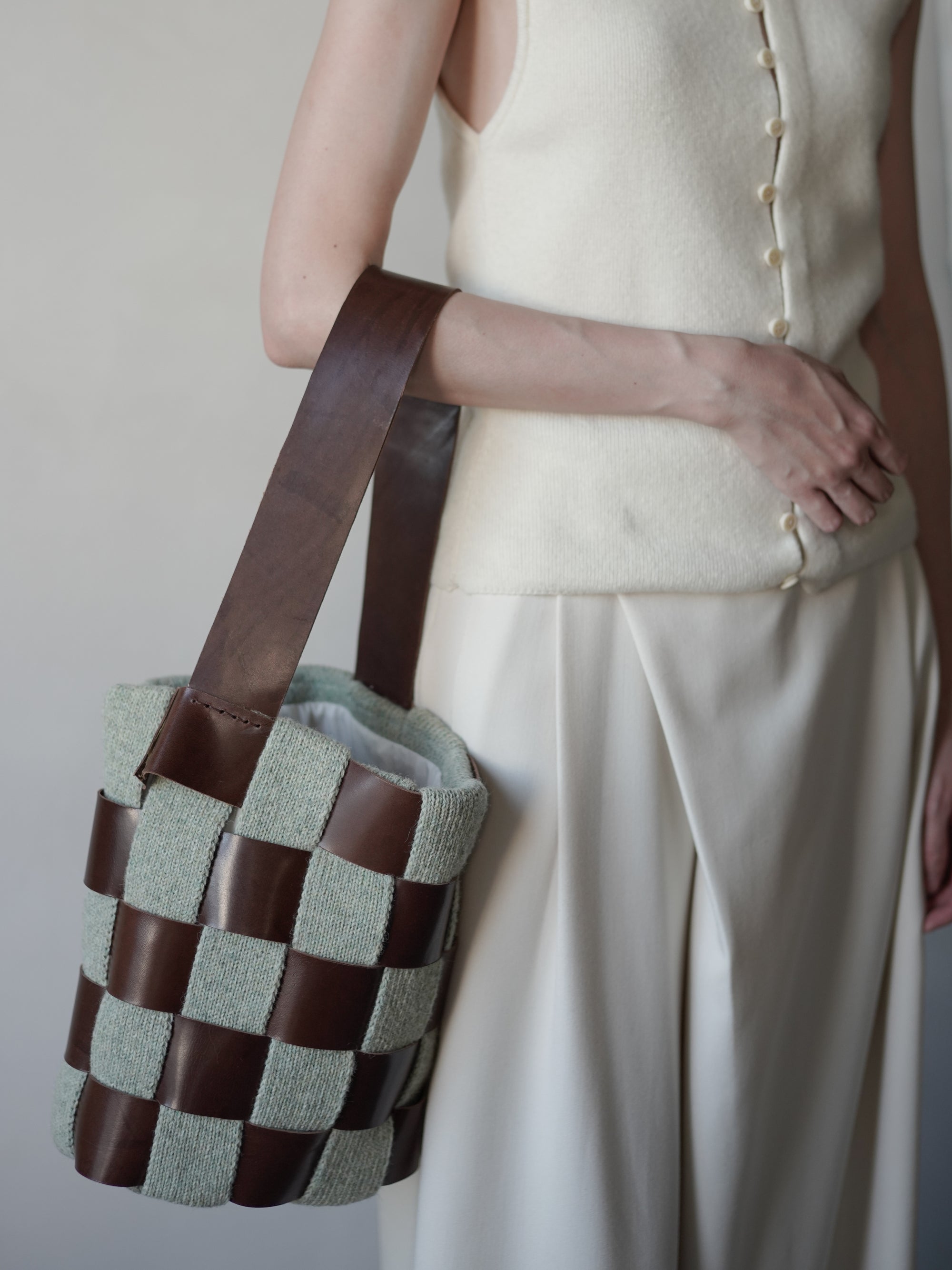 Leather-Knit Basket Bag・Light Green