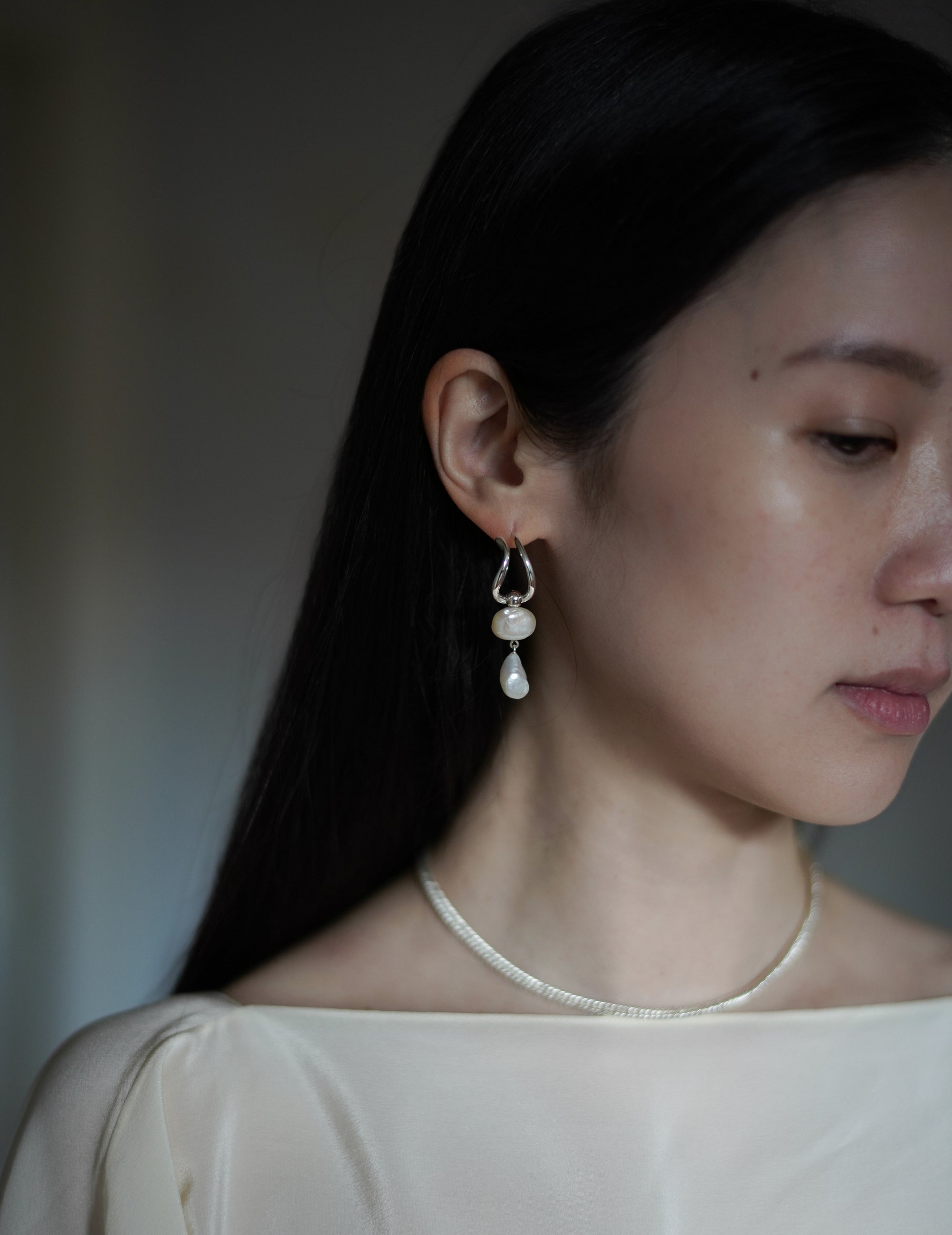 Wave Pierces Calm・Earrings & Pearl Charm Set