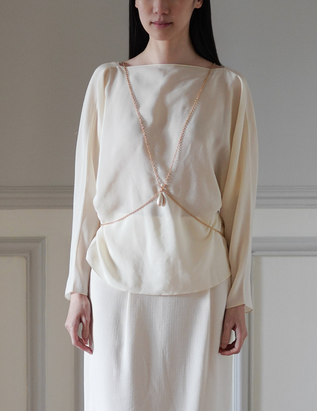 BEATRIZ PALACIOS | Pearl Body Chain