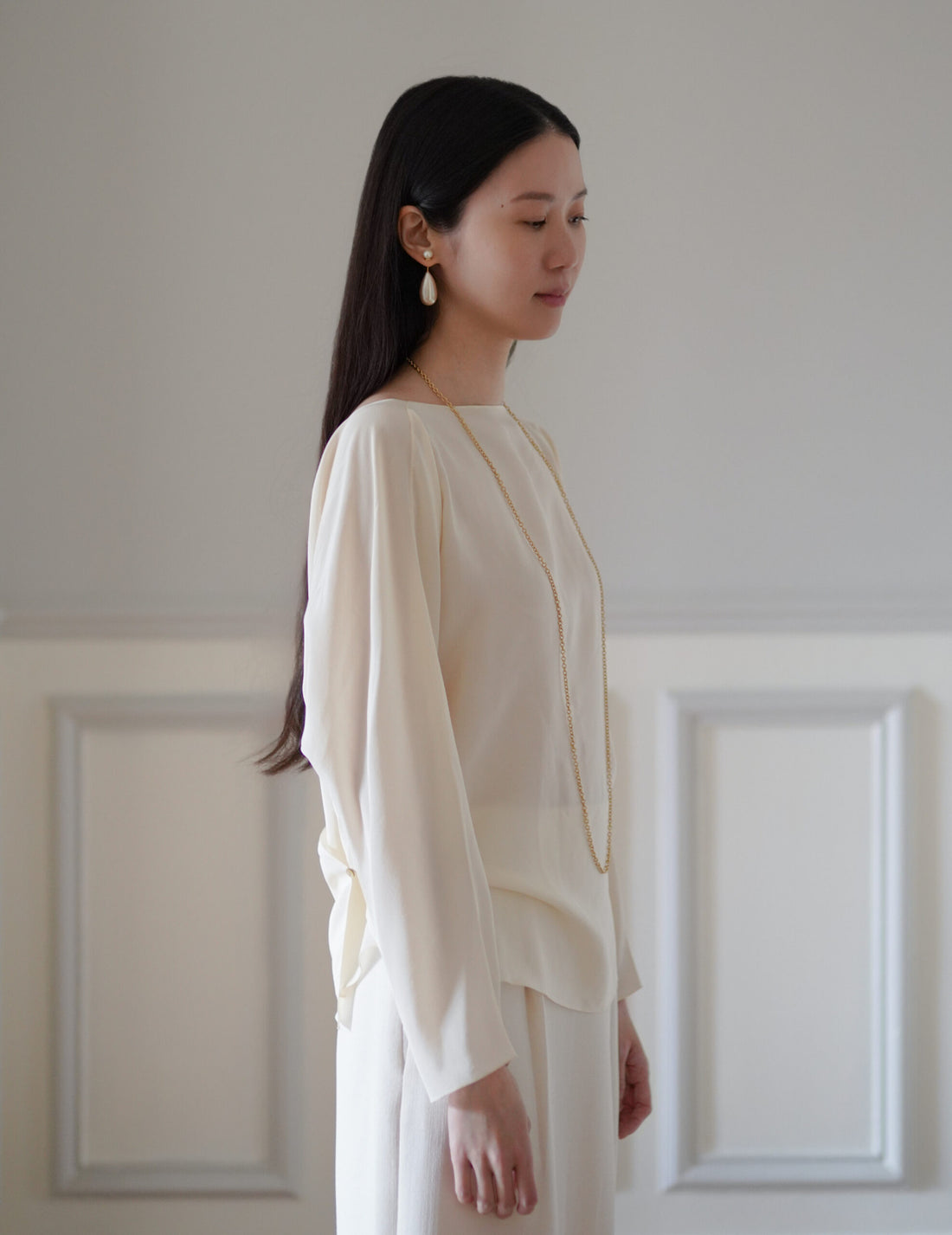 BEATRIZ PALACIOS | Pearl Body Chain