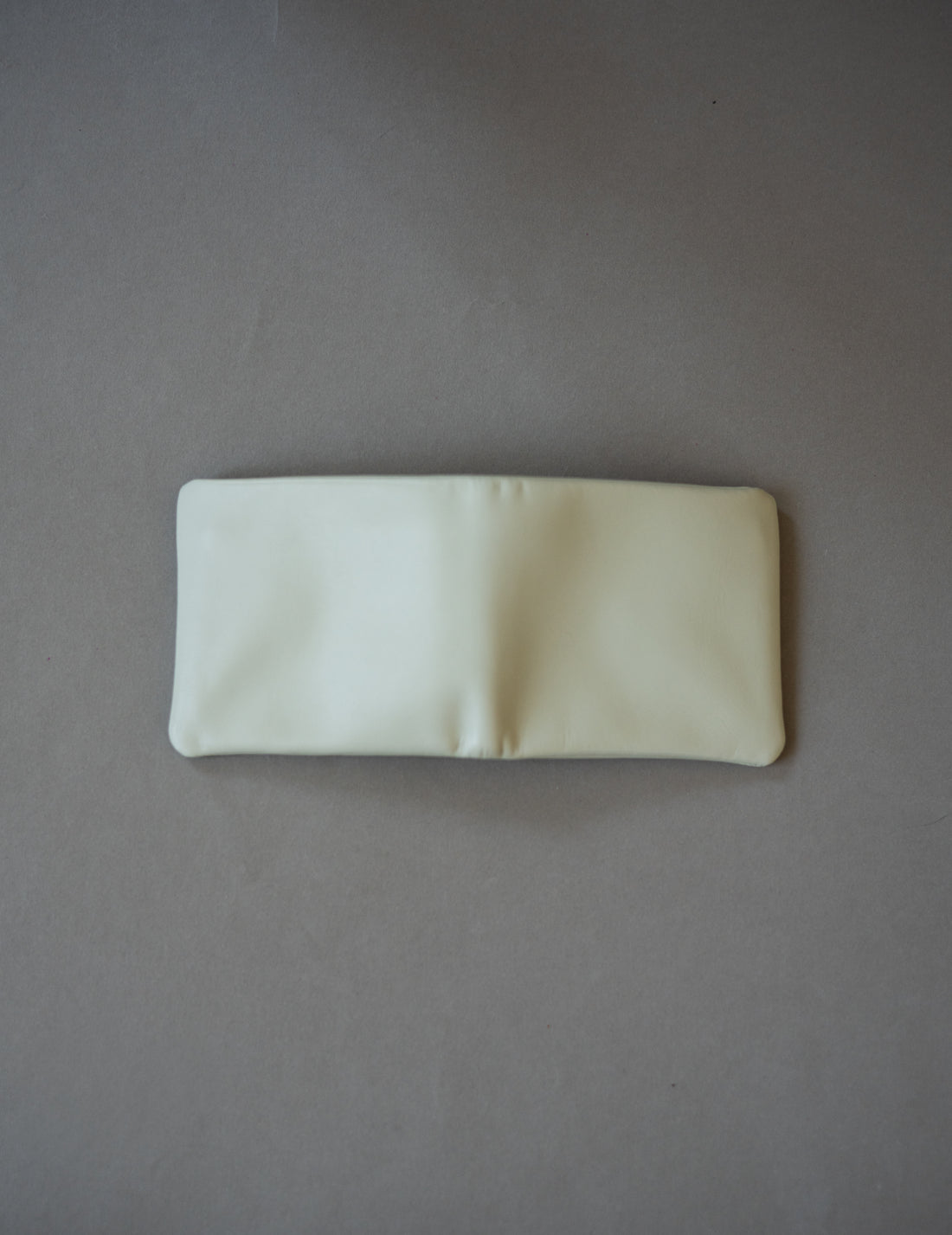 COSMIC WONDER |  Light Leather Bifold Wallet・Grey