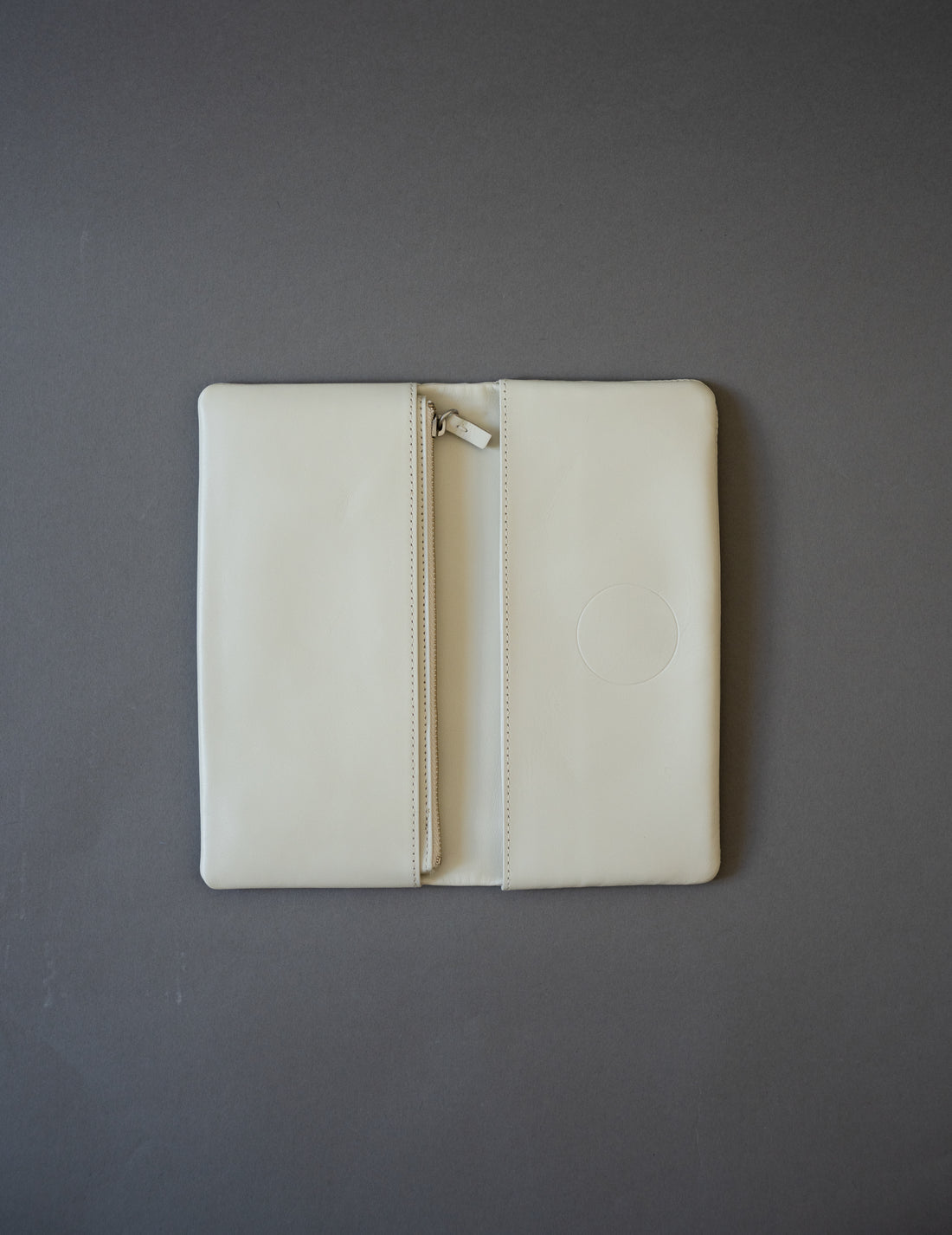 COSMIC WONDER |  Light leather wallet・Grey